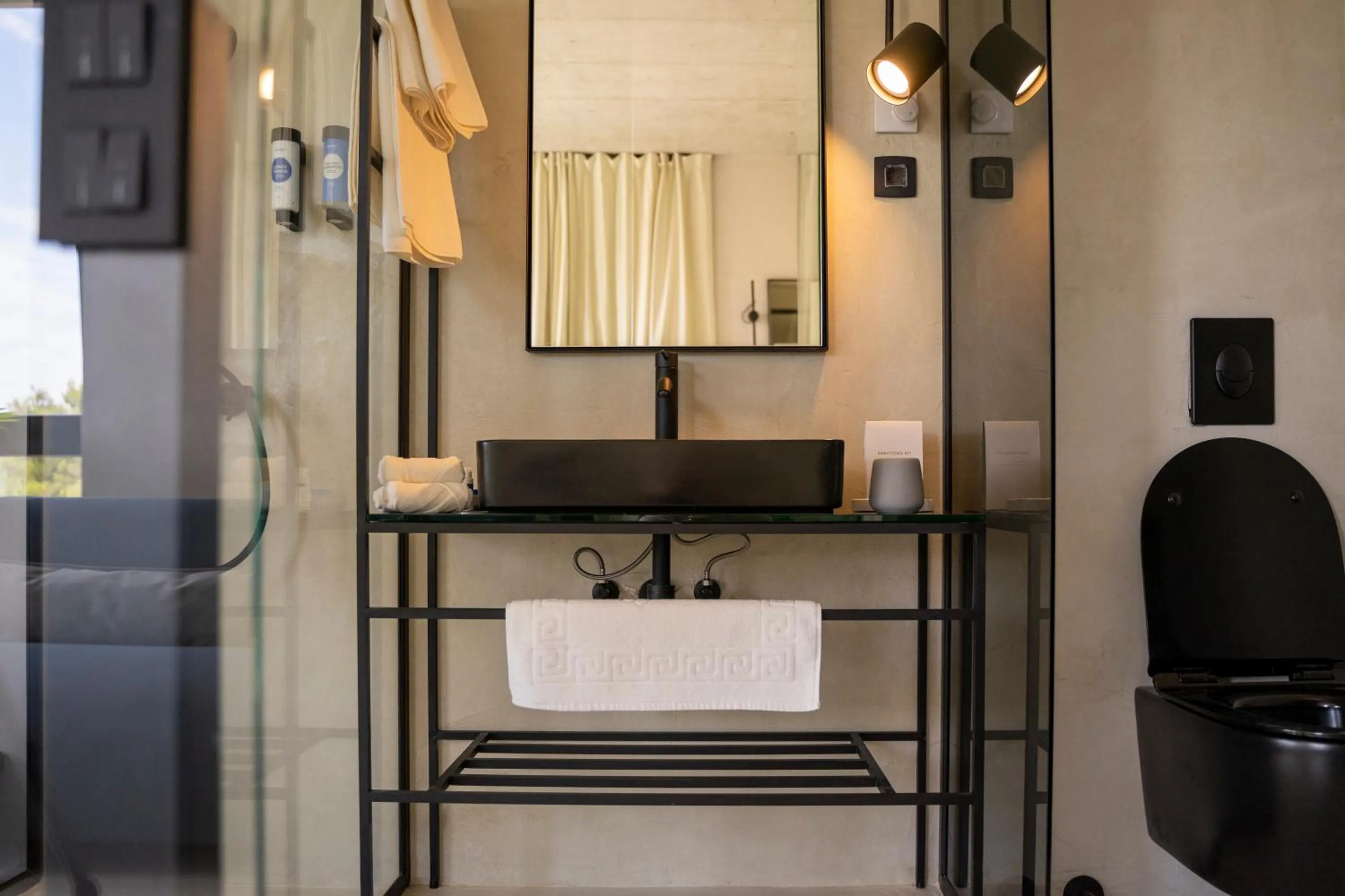 Bathroom in Moro Inn