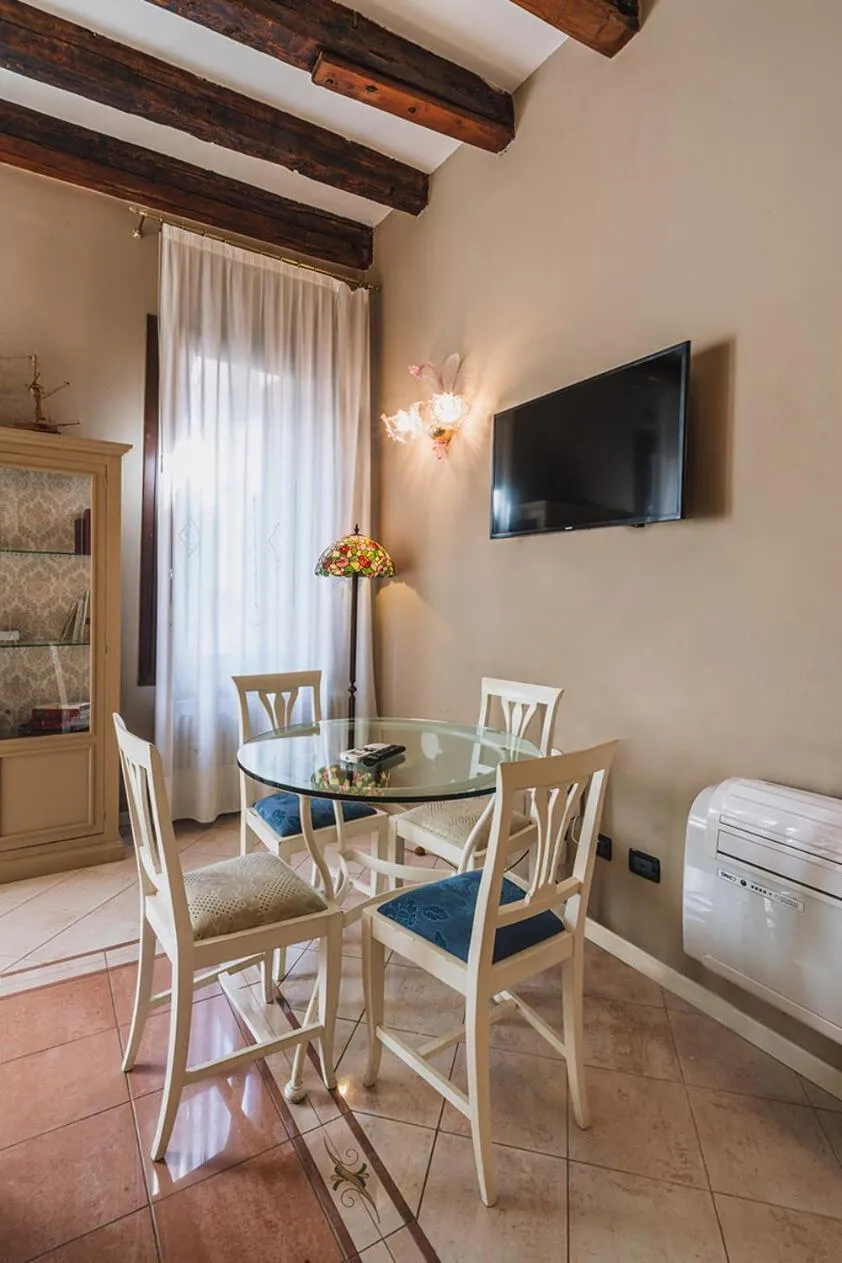 TV and multimedia in Ca' Amadi