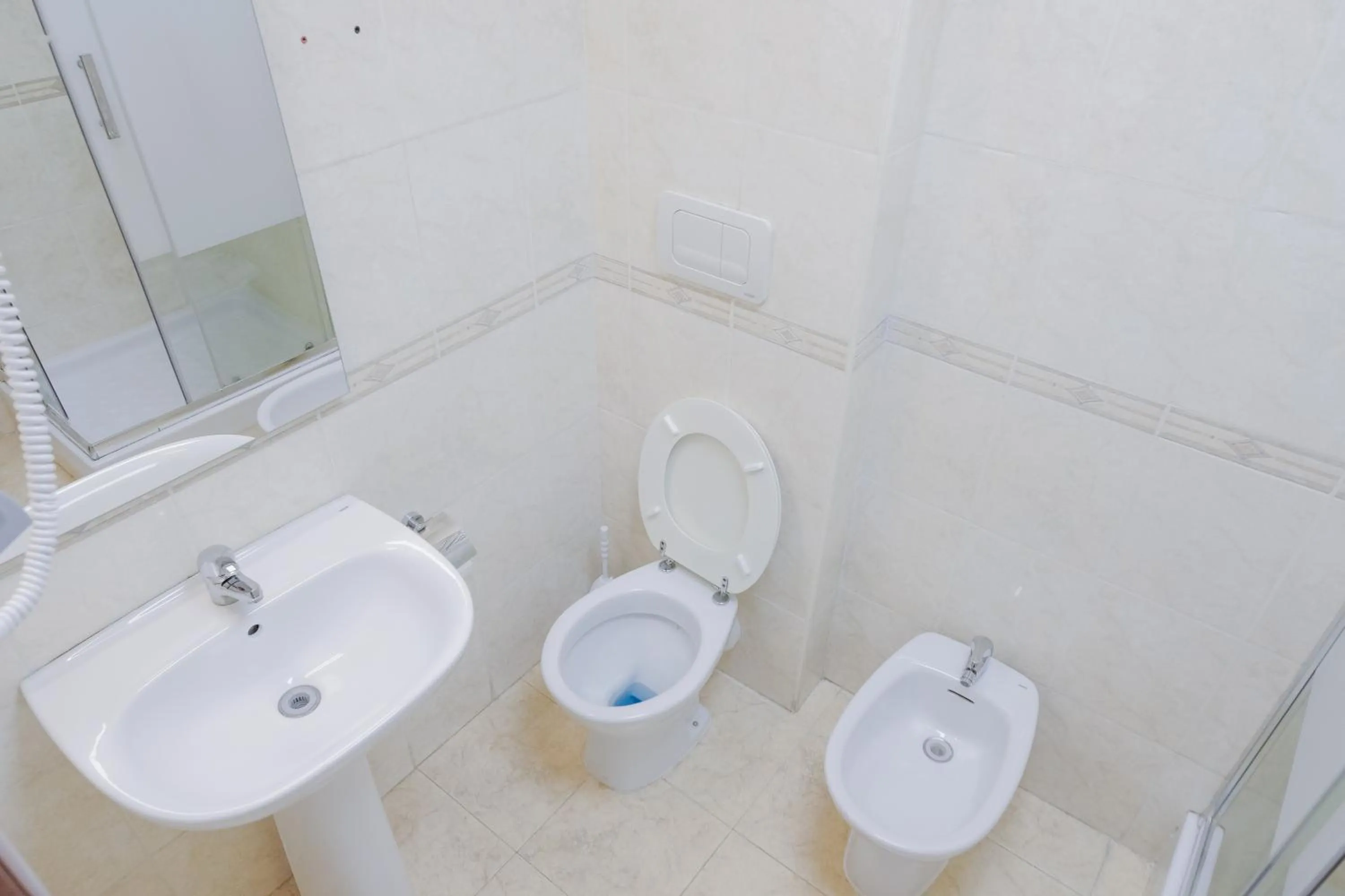 Shower in Hotel Alex Square