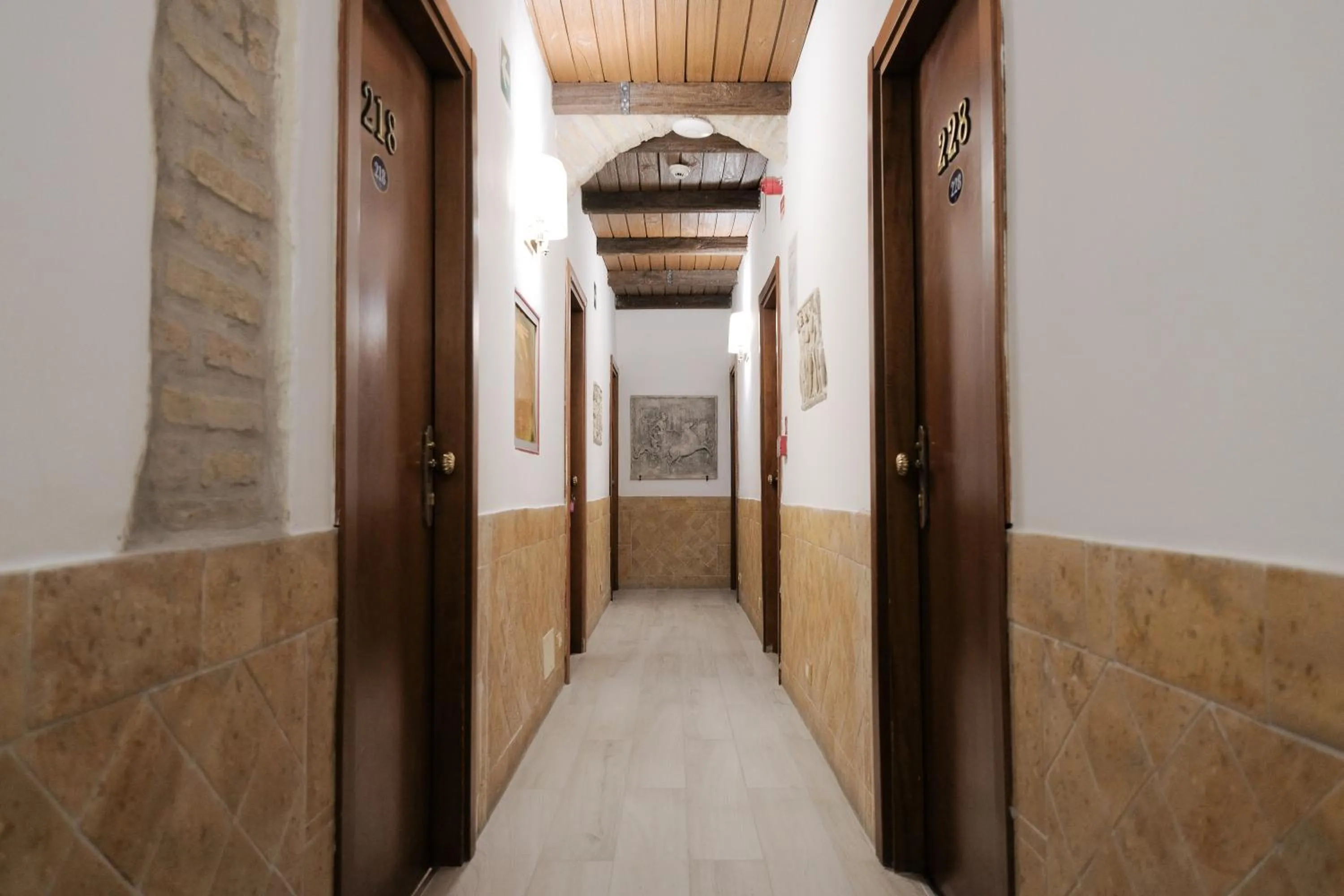 Facade/entrance in Hotel Alex Square