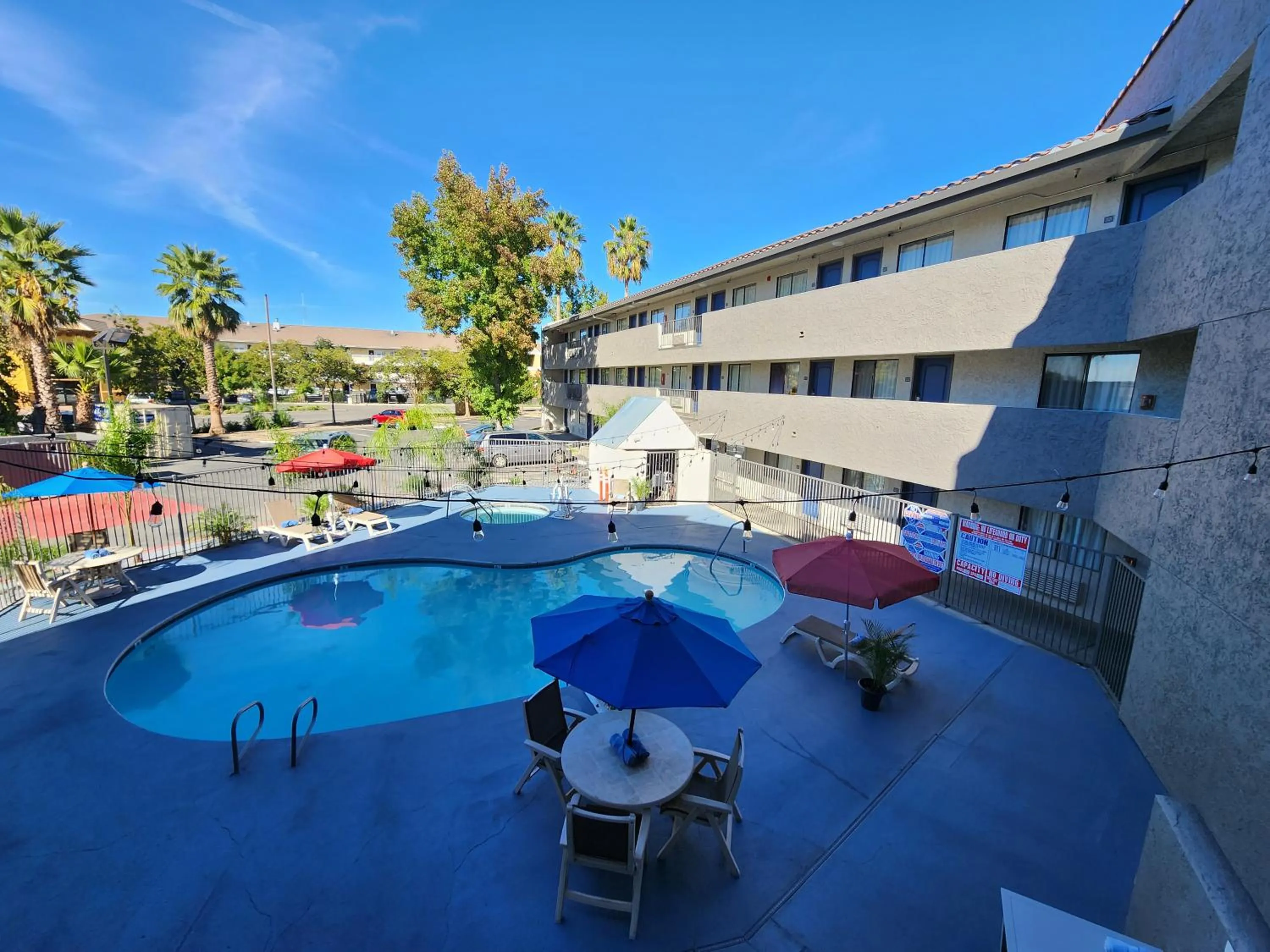 Property building in Motel 6 Sacramento CA Natomas