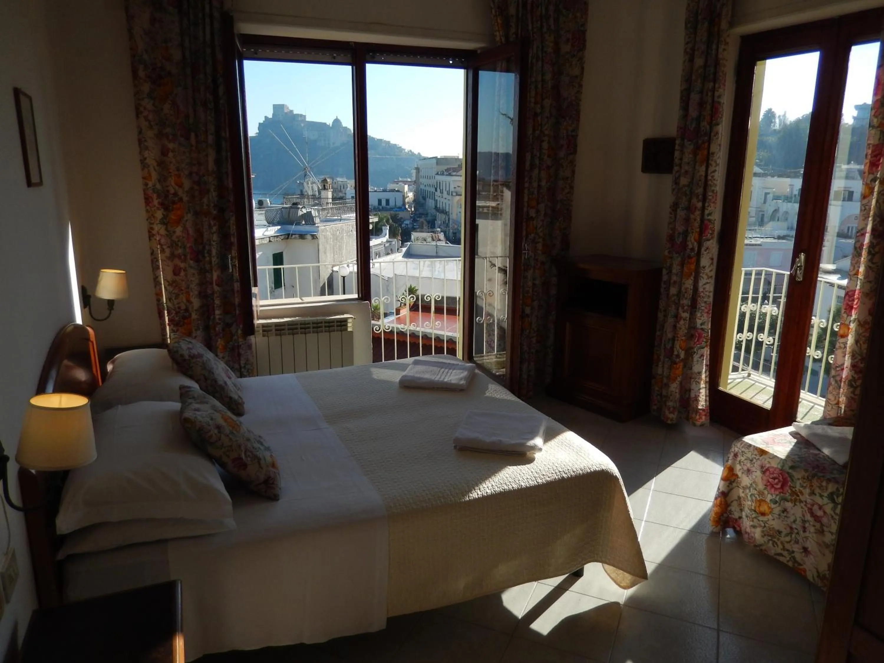 Nearby landmark, Bed in Hotel Europa