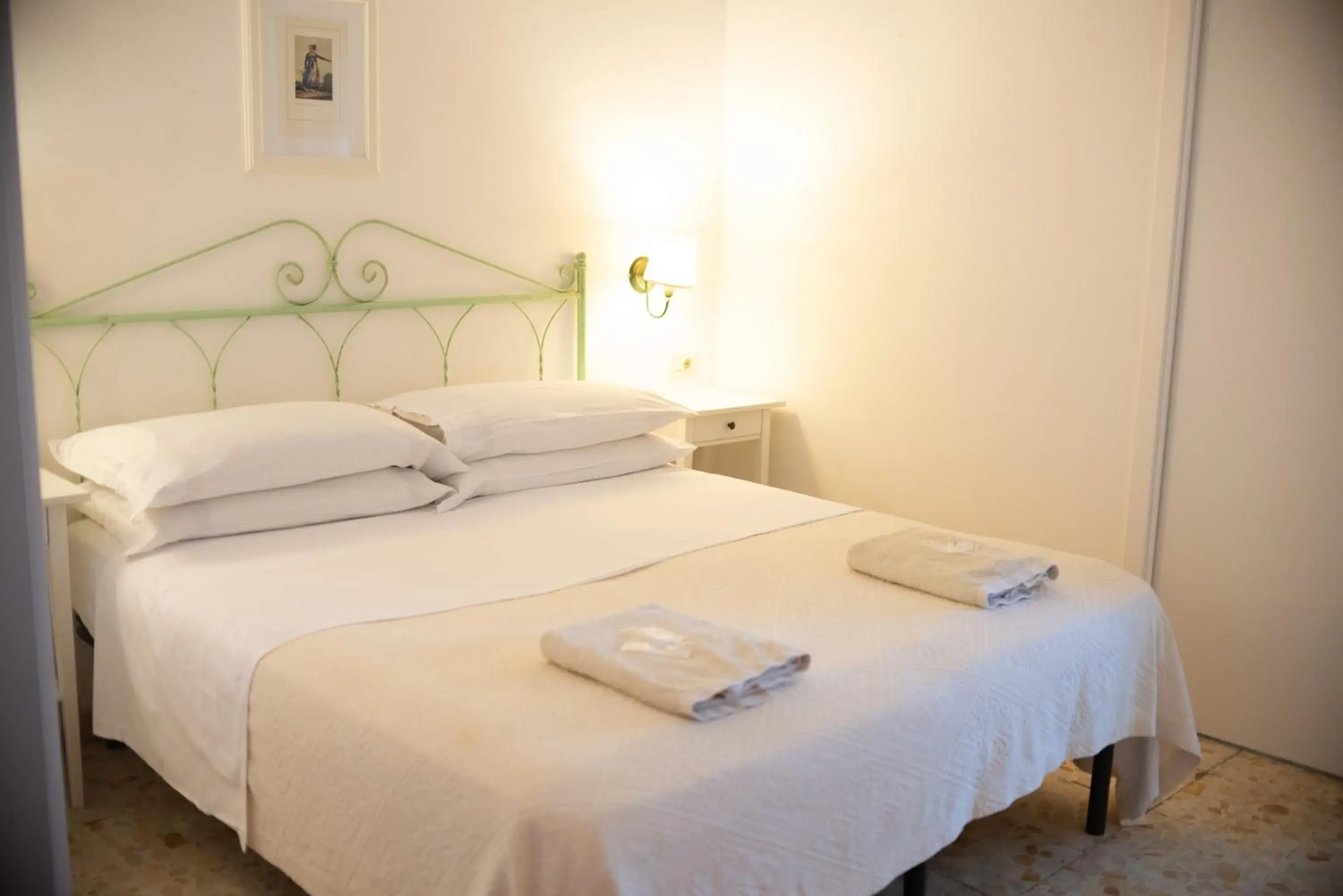 Economy Double Room in Hotel Europa Economy Double Room in Hotel Europa