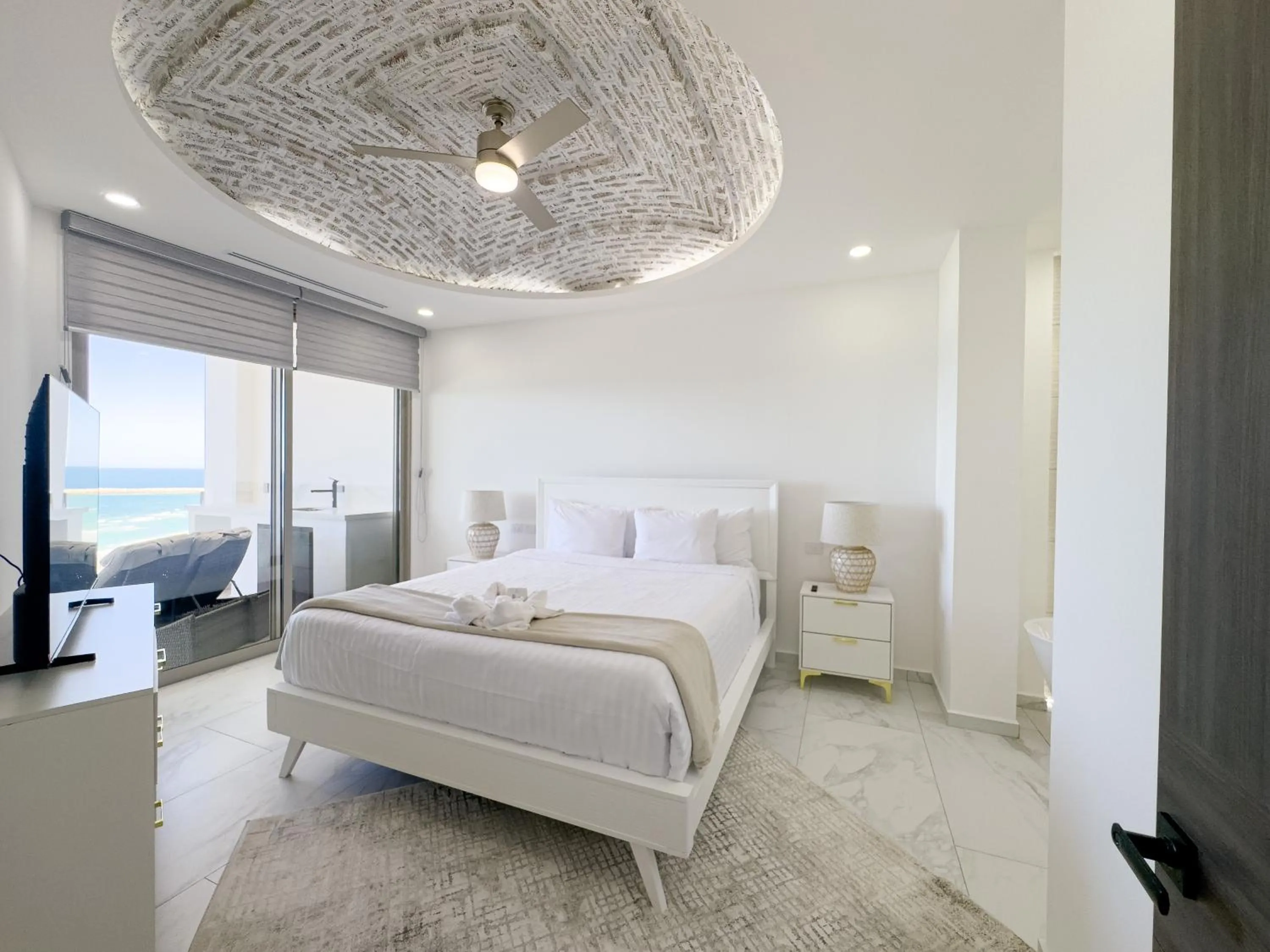 Bed in Esmeralda Beach Resort