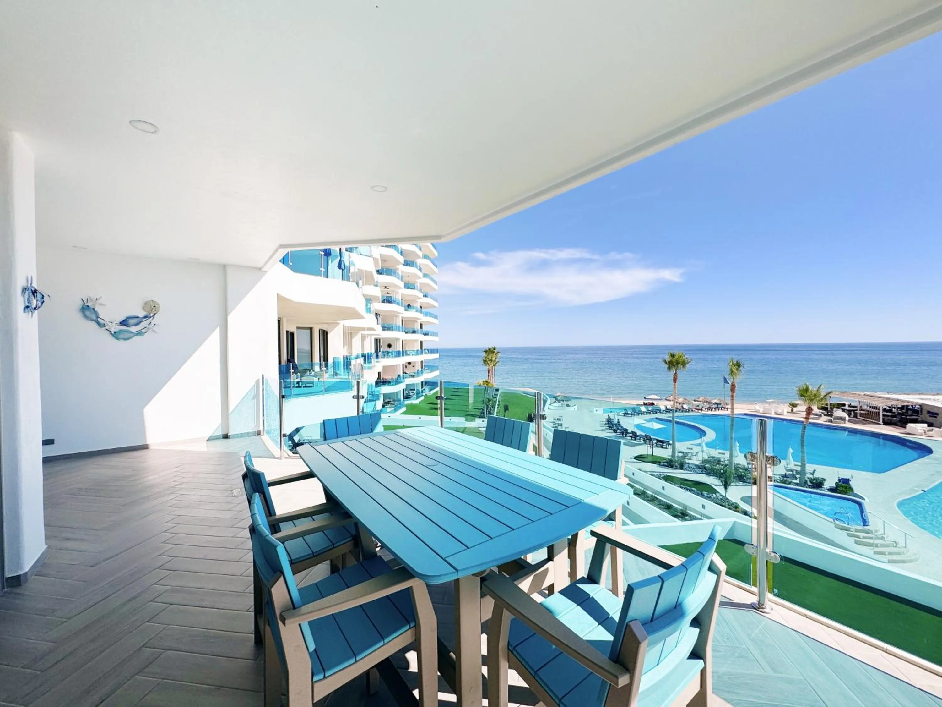 Esmeralda Beach Resort