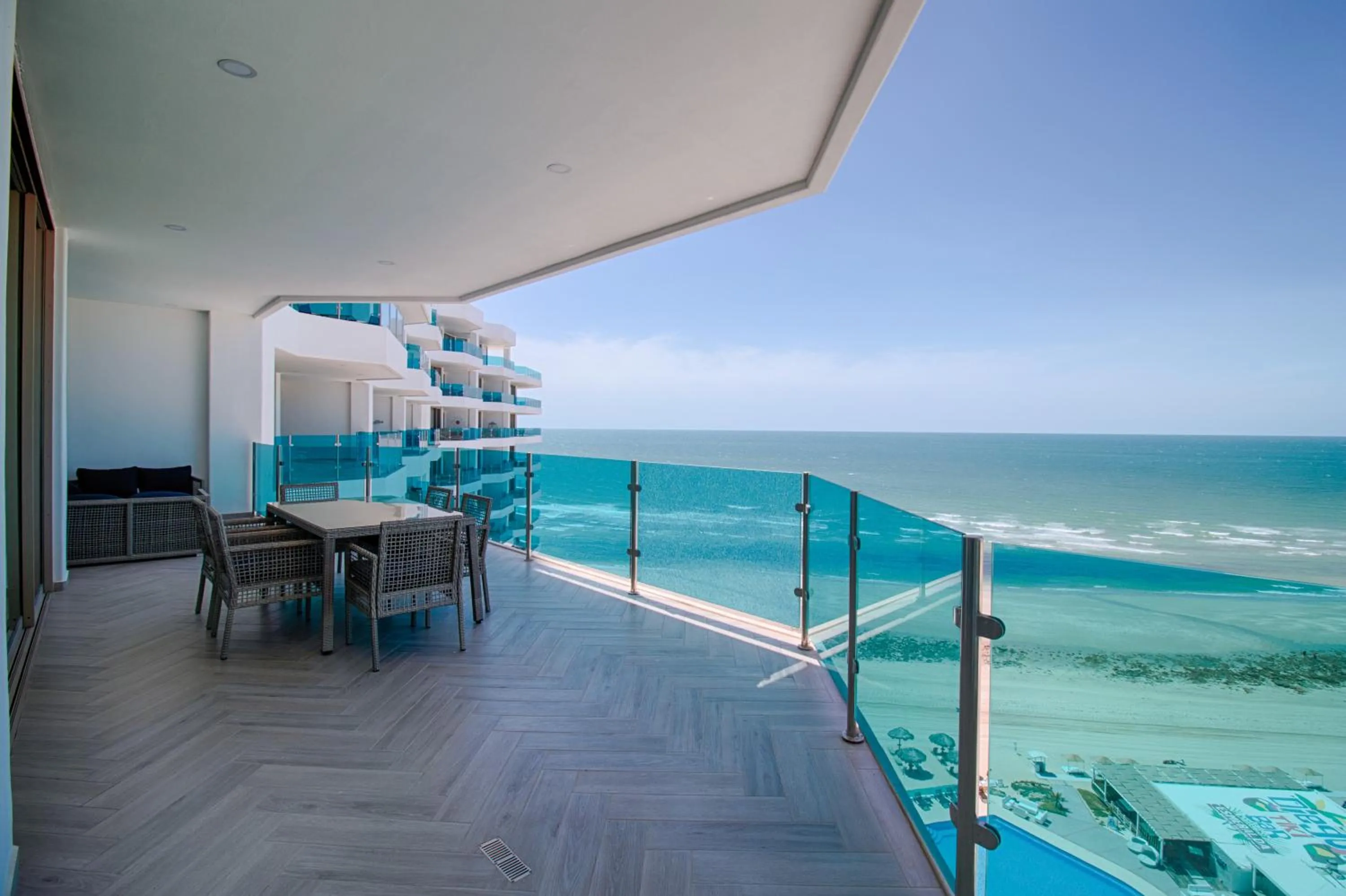 Esmeralda Beach Resort