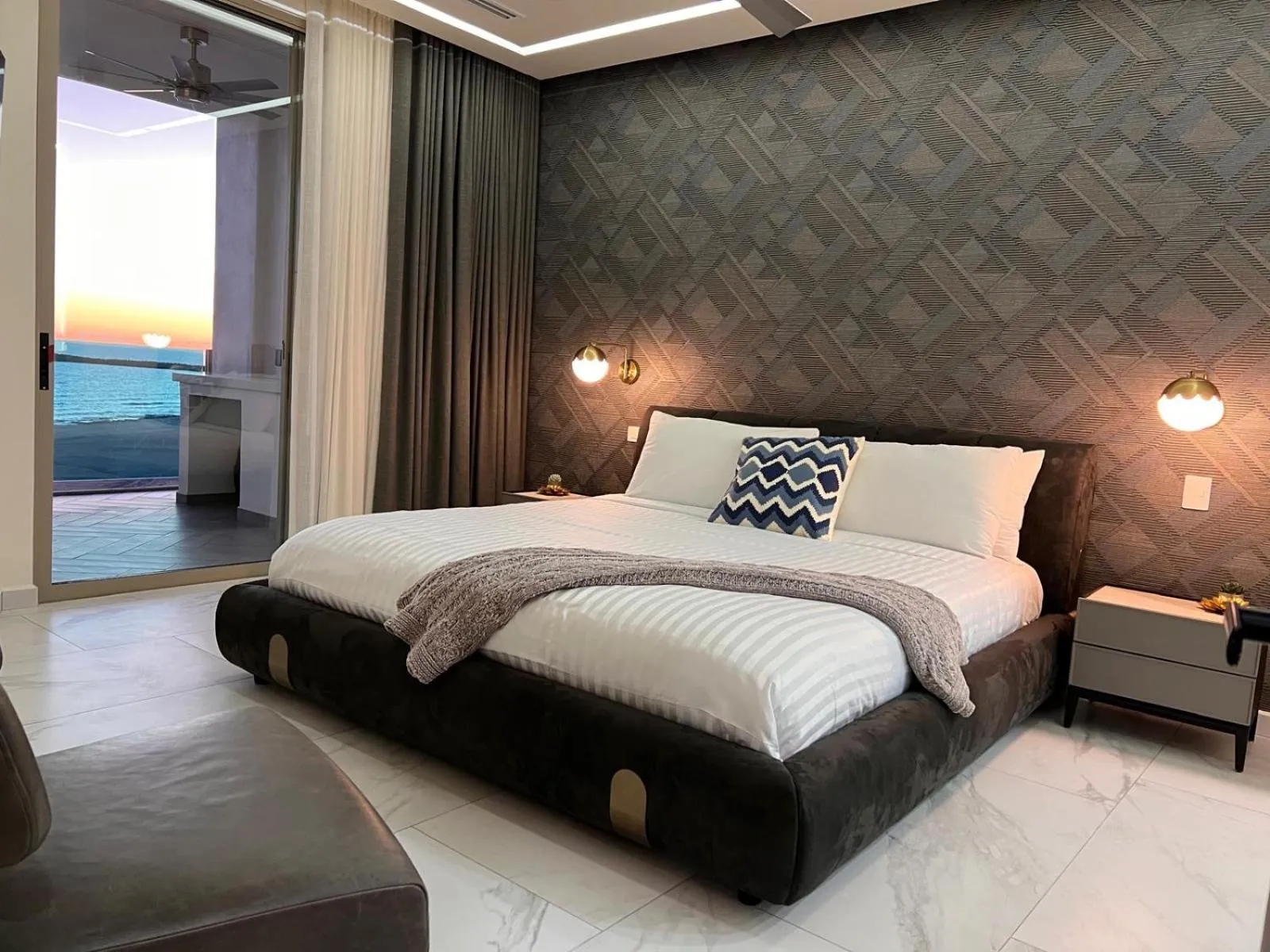 Bed in Esmeralda Beach Resort