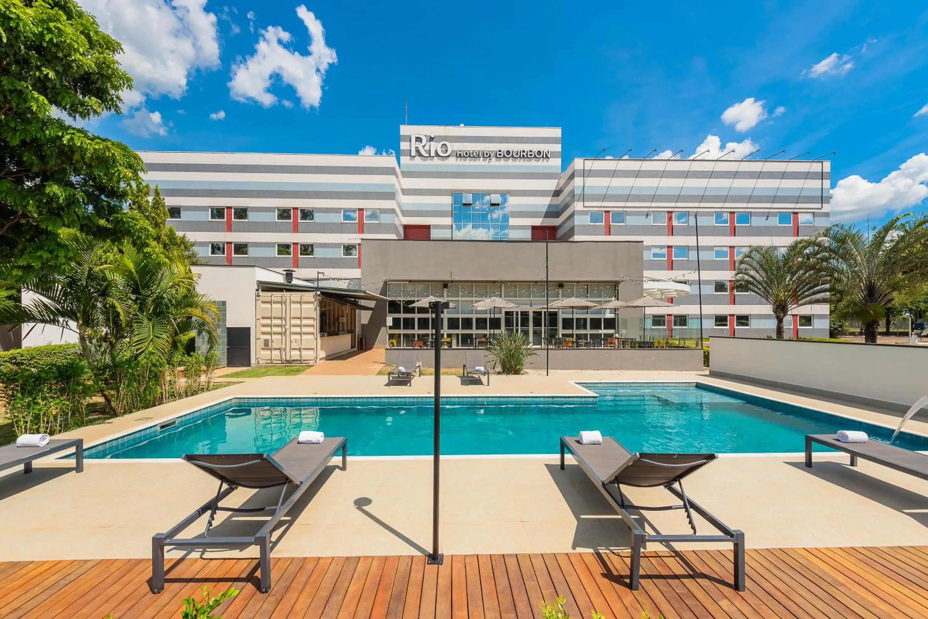 Pool view in Rio Hotel by Bourbon Indaiatuba