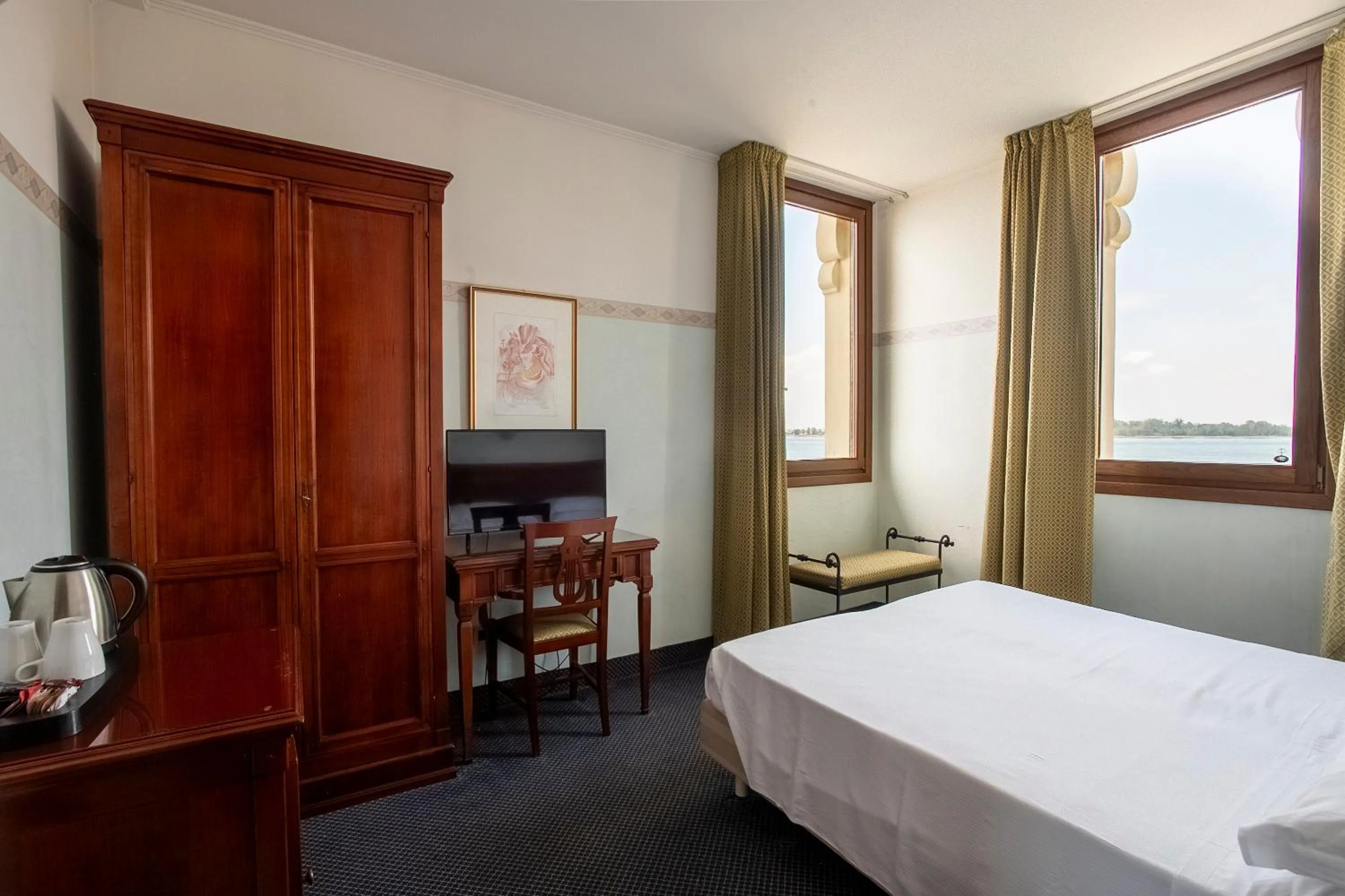 Bedroom, Bed in Hotel Russo Palace