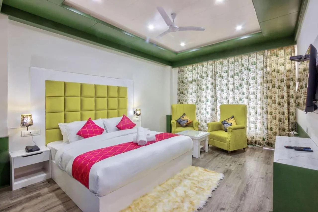 Bedroom, Bed in vella Marina Group of hotels Sol Resort Manali #Atithi Devo Bhava hotel in manali #Free Parking #Mall Road 500m#Mountain view hotel