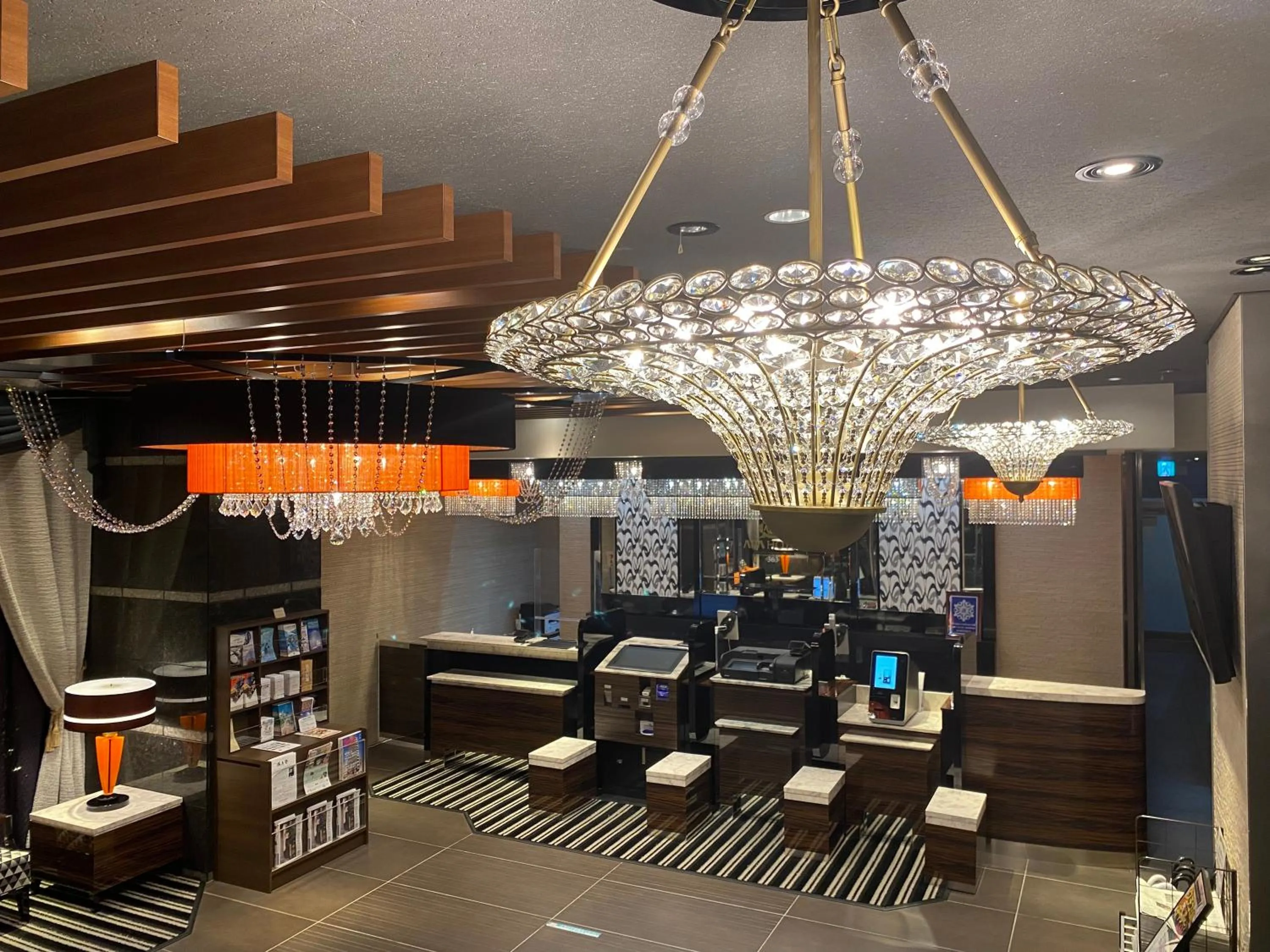 Lobby or reception in APA Hotel Nagoya Fushimi Ekikita