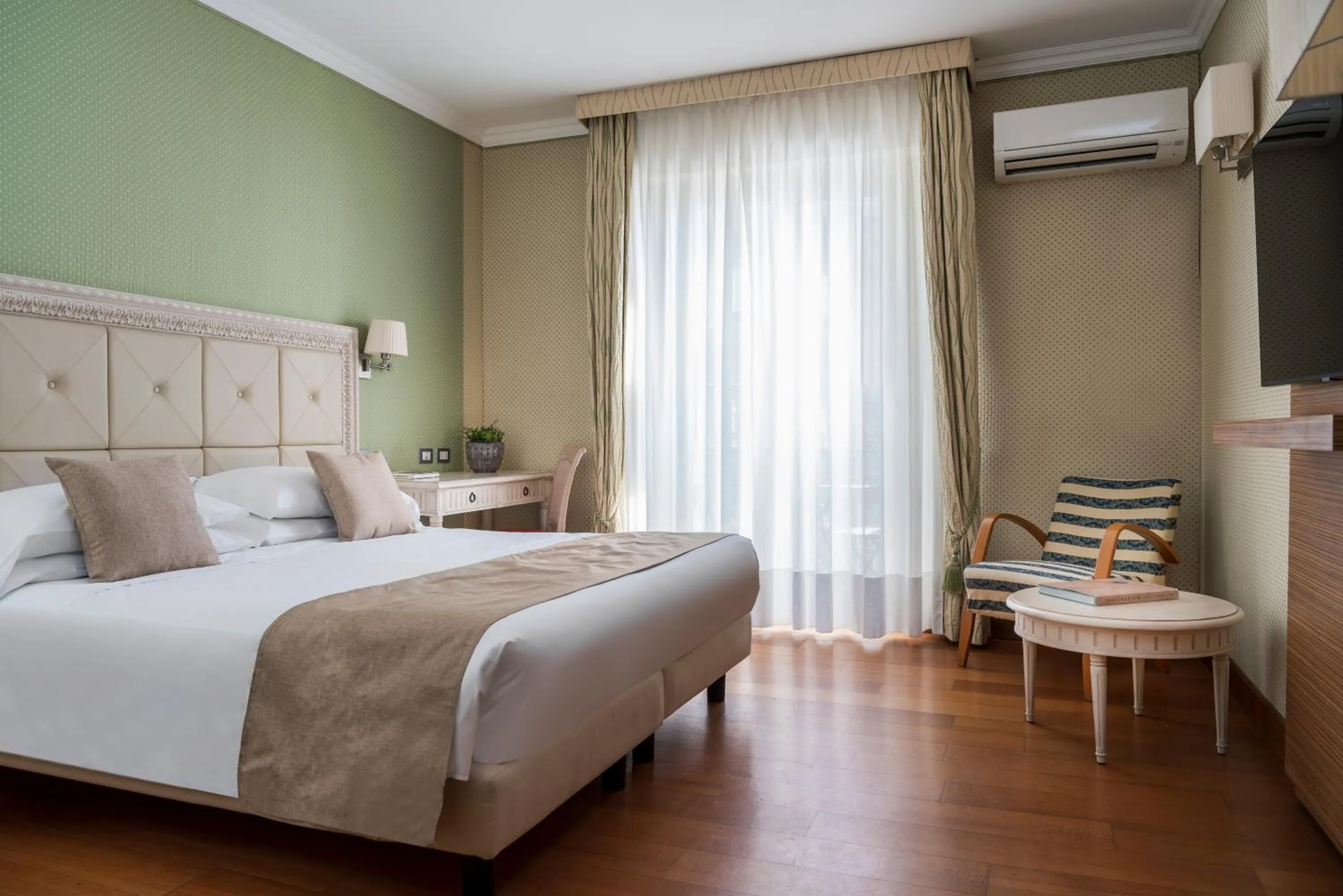 Bed in Grand Hotel Terme & SPA - Chianciano