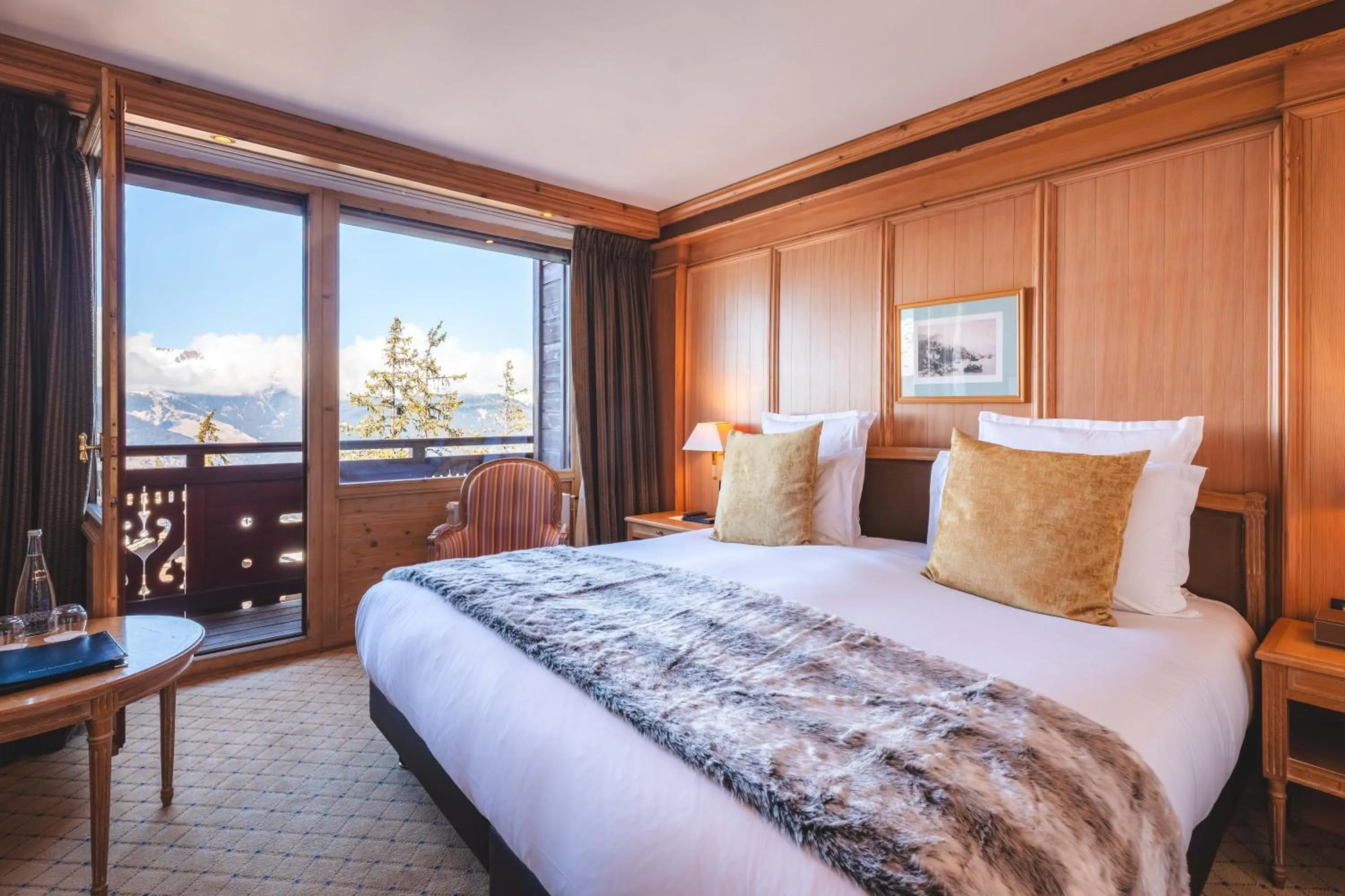 Natural landscape, Bed in Hotel Carlina