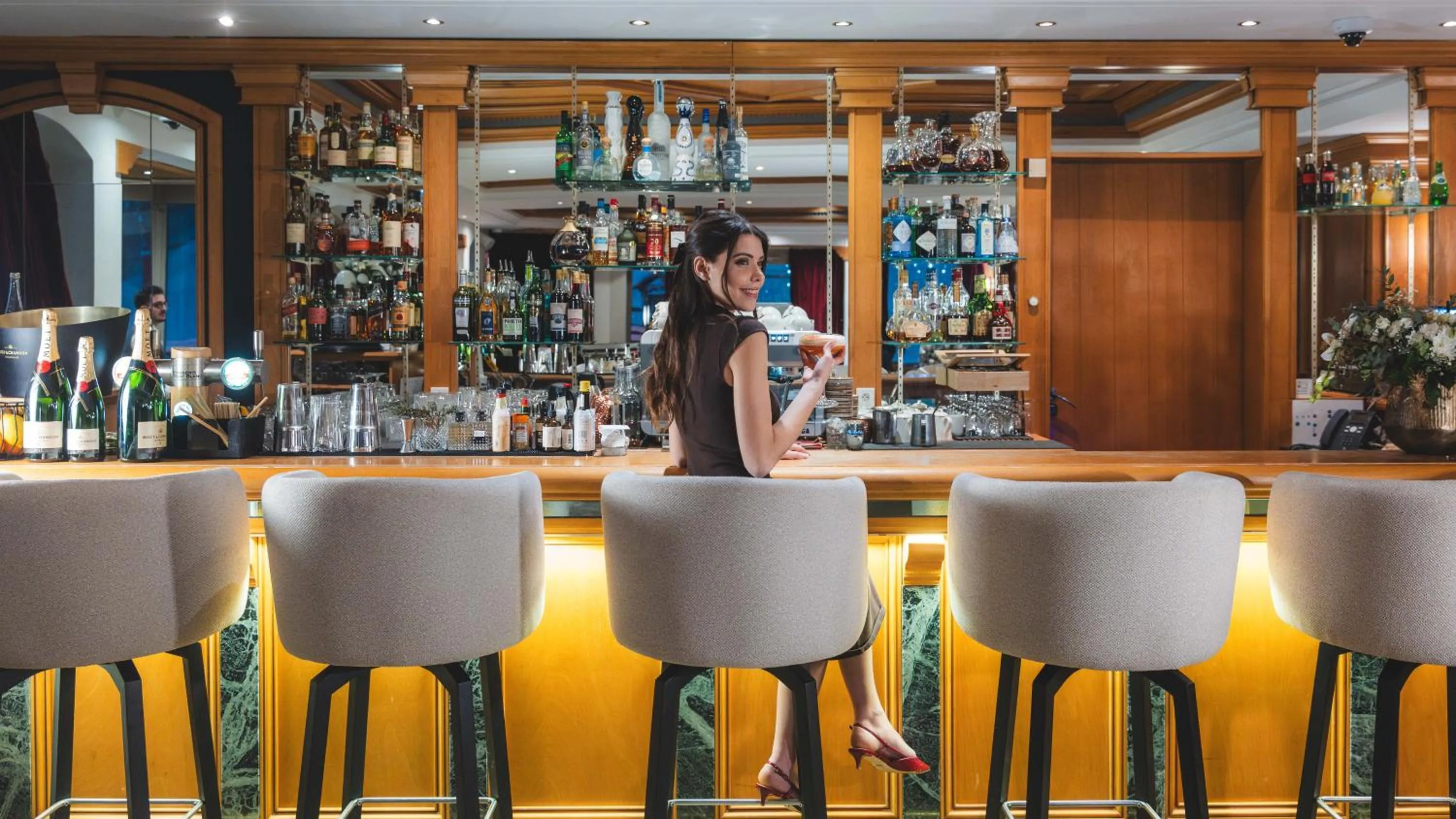 Lounge or bar in Hotel Carlina