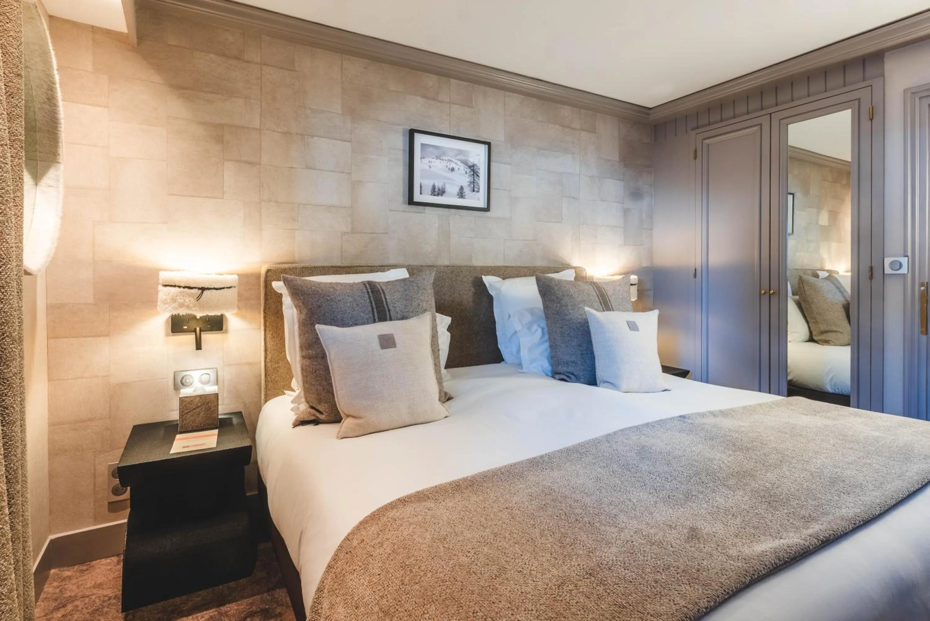 Bed in Hotel Carlina