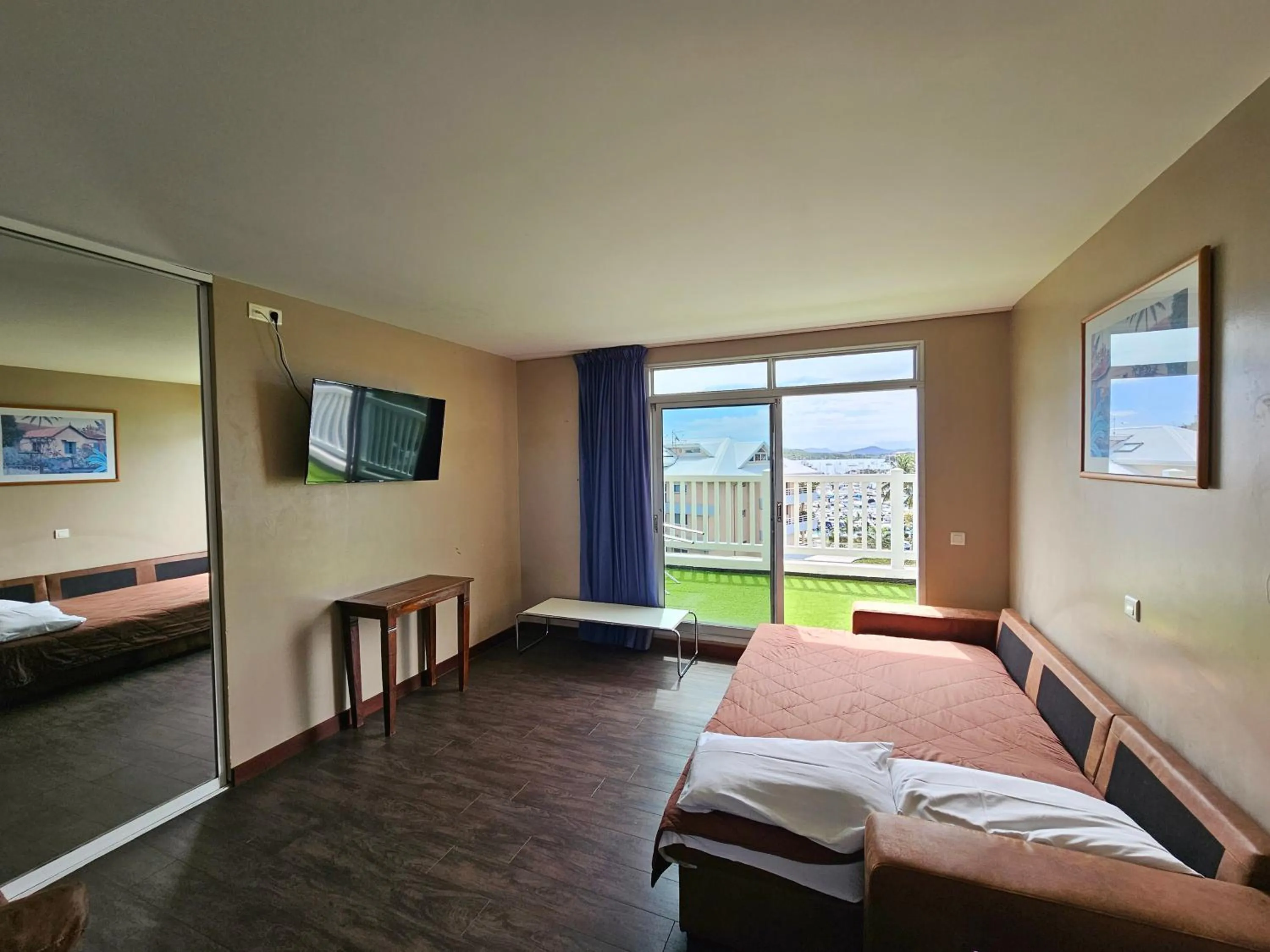Bedroom, Bed in Auberge du MOCAMBO
