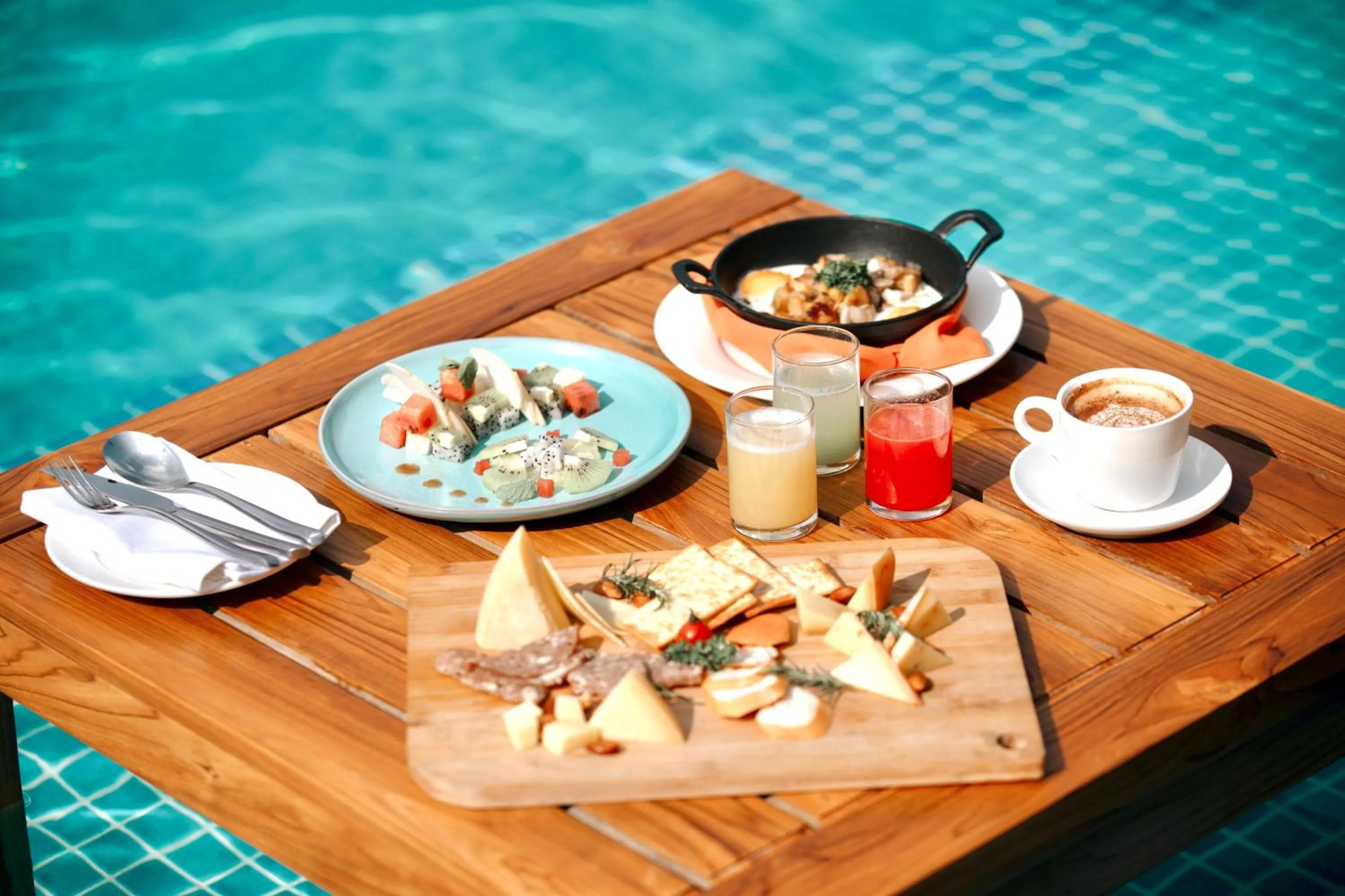 Food and drinks in The Terraces Resort and Spa