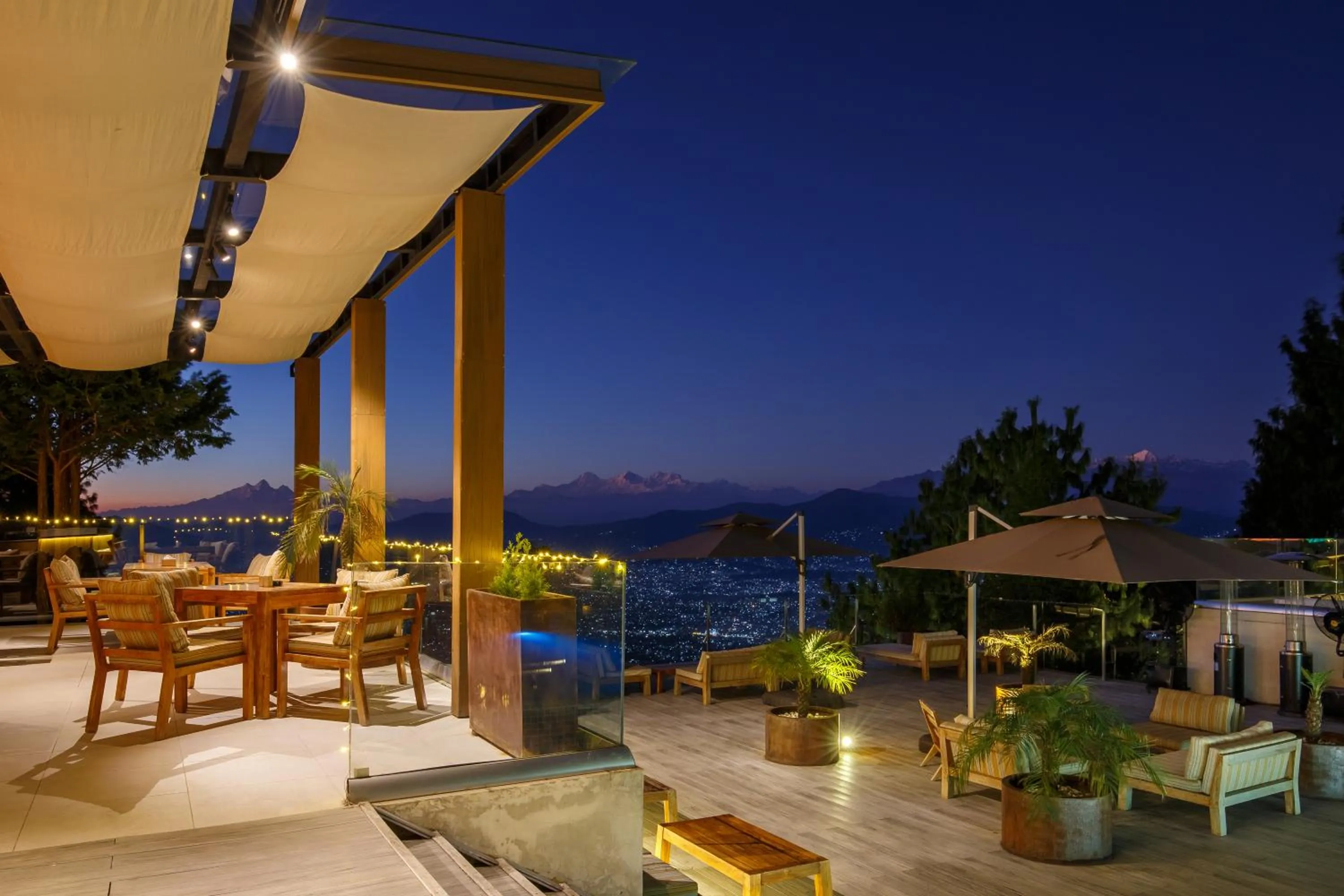 Restaurant/places to eat in The Terraces Resort and Spa