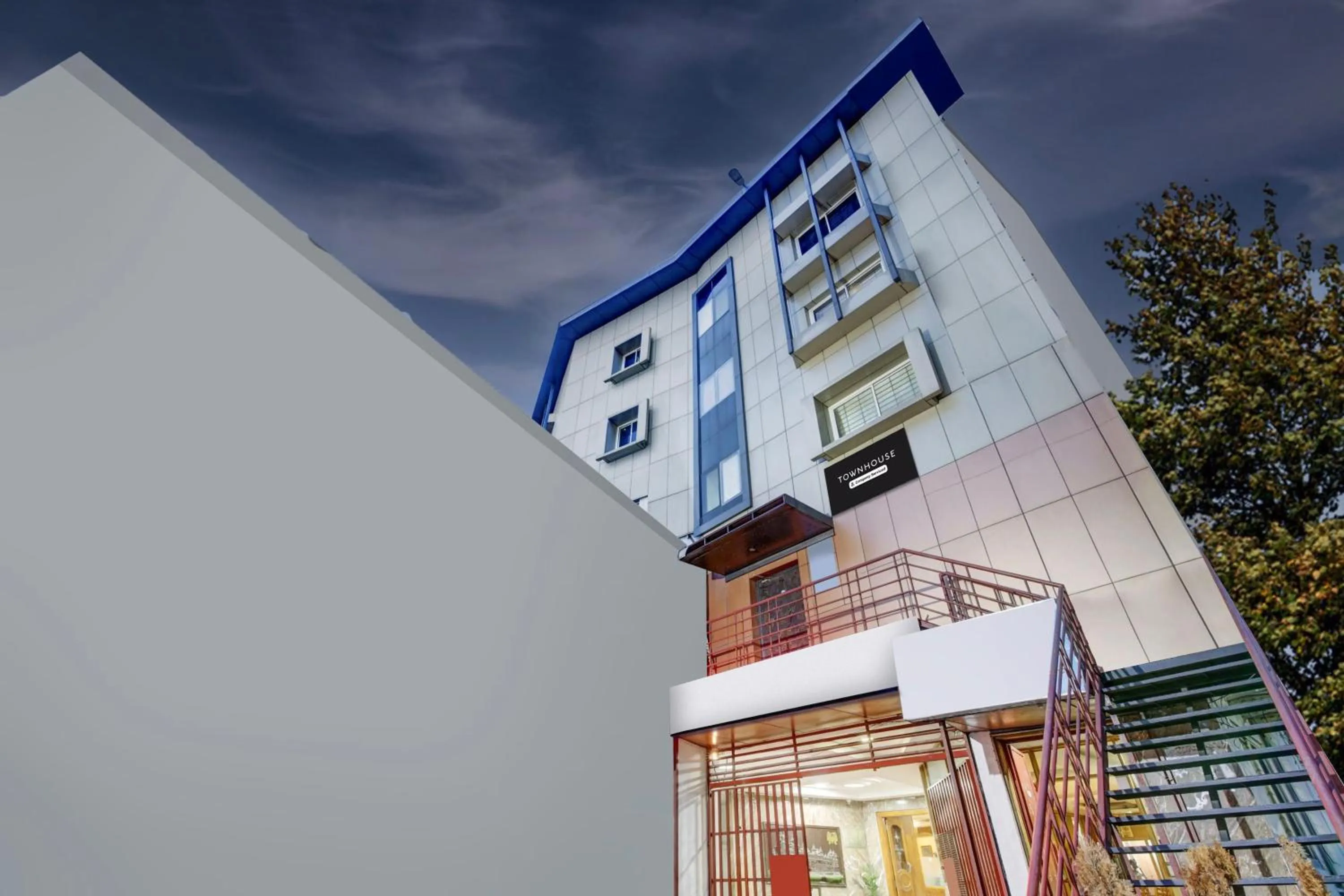 Facade/entrance in Super Townhouse Mysore City Centre Formerly Hotel Mahendra