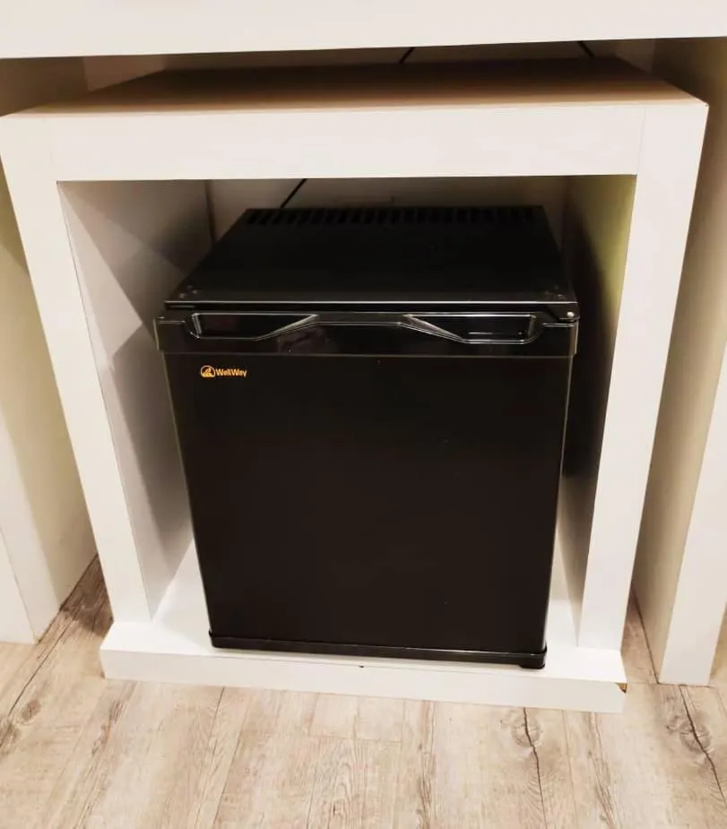 oven in CAPITAL EXPRESS