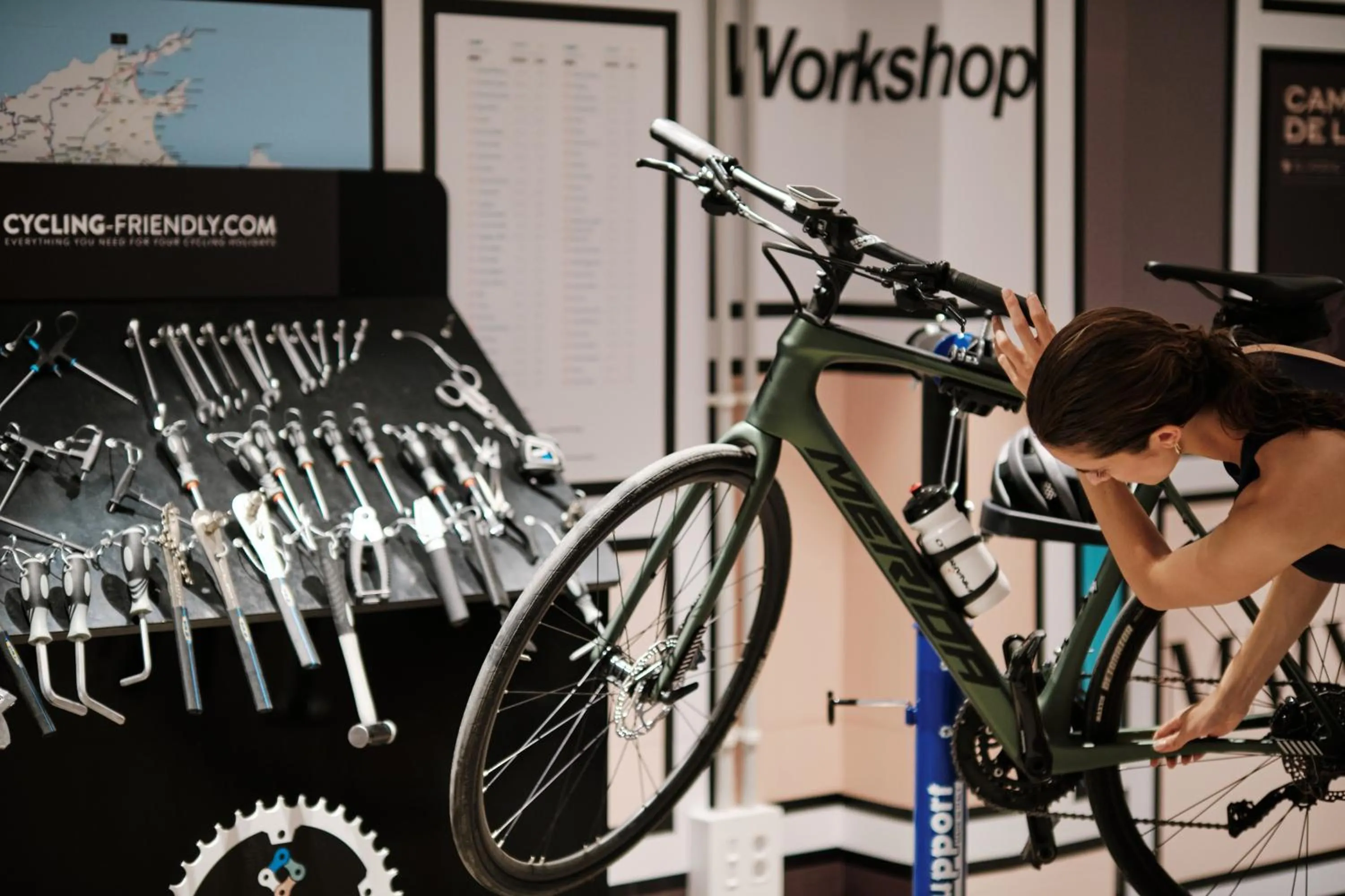 Cycling in El Vicenç de la Mar - Adults Only - Over 12