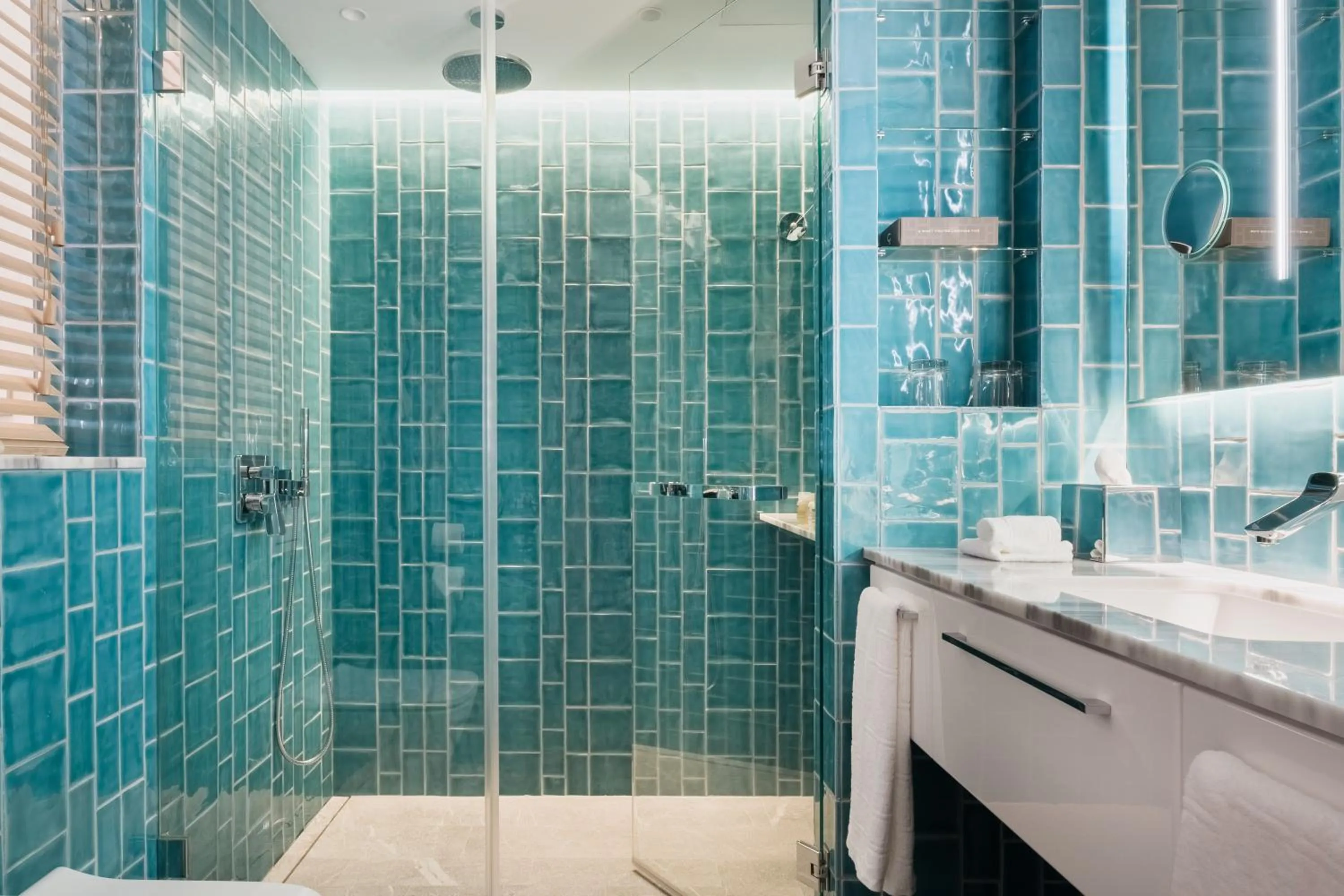 Shower in El Vicenç de la Mar - Adults Only - Over 12