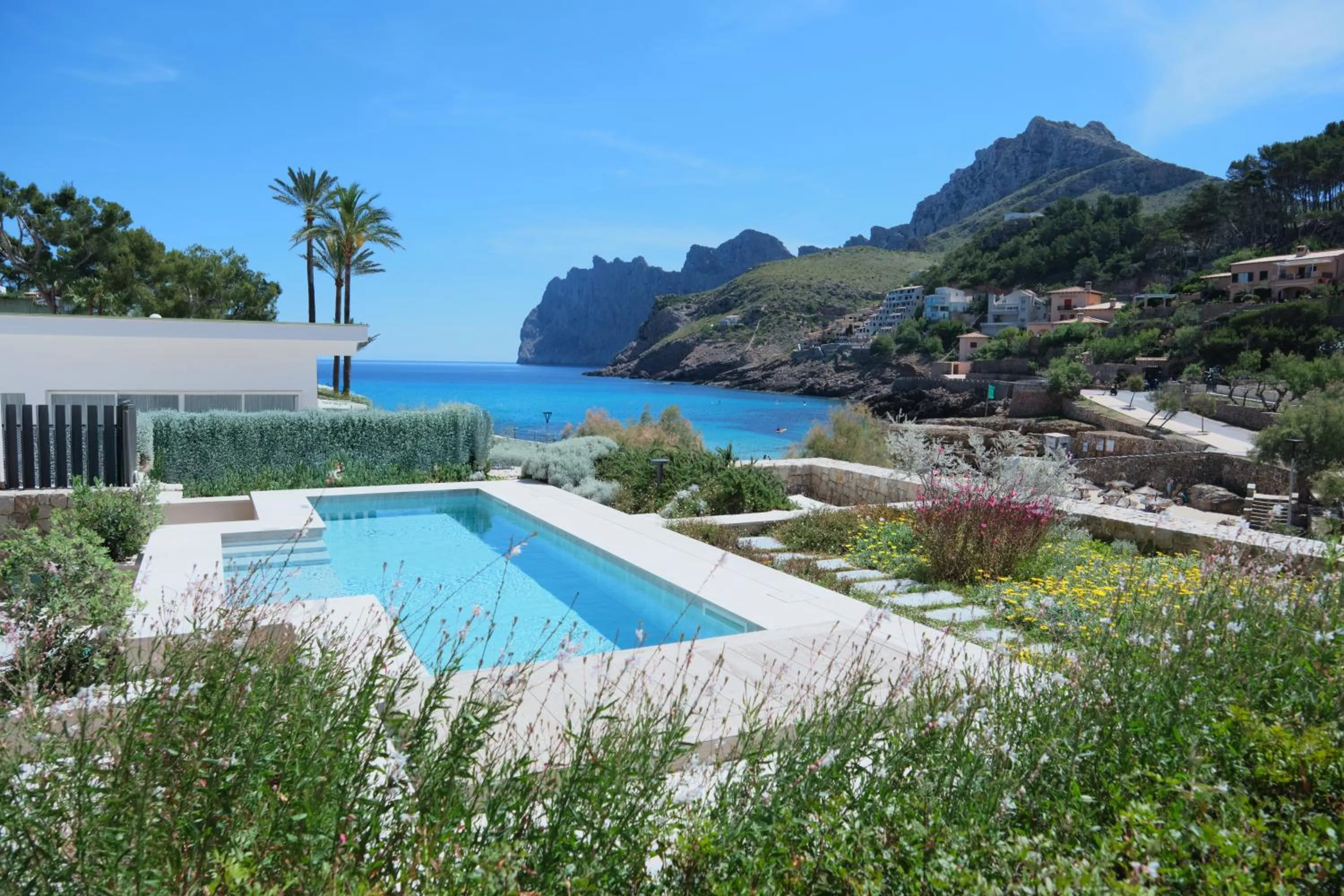 Swimming pool in El Vicenç de la Mar - Adults Only - Over 12