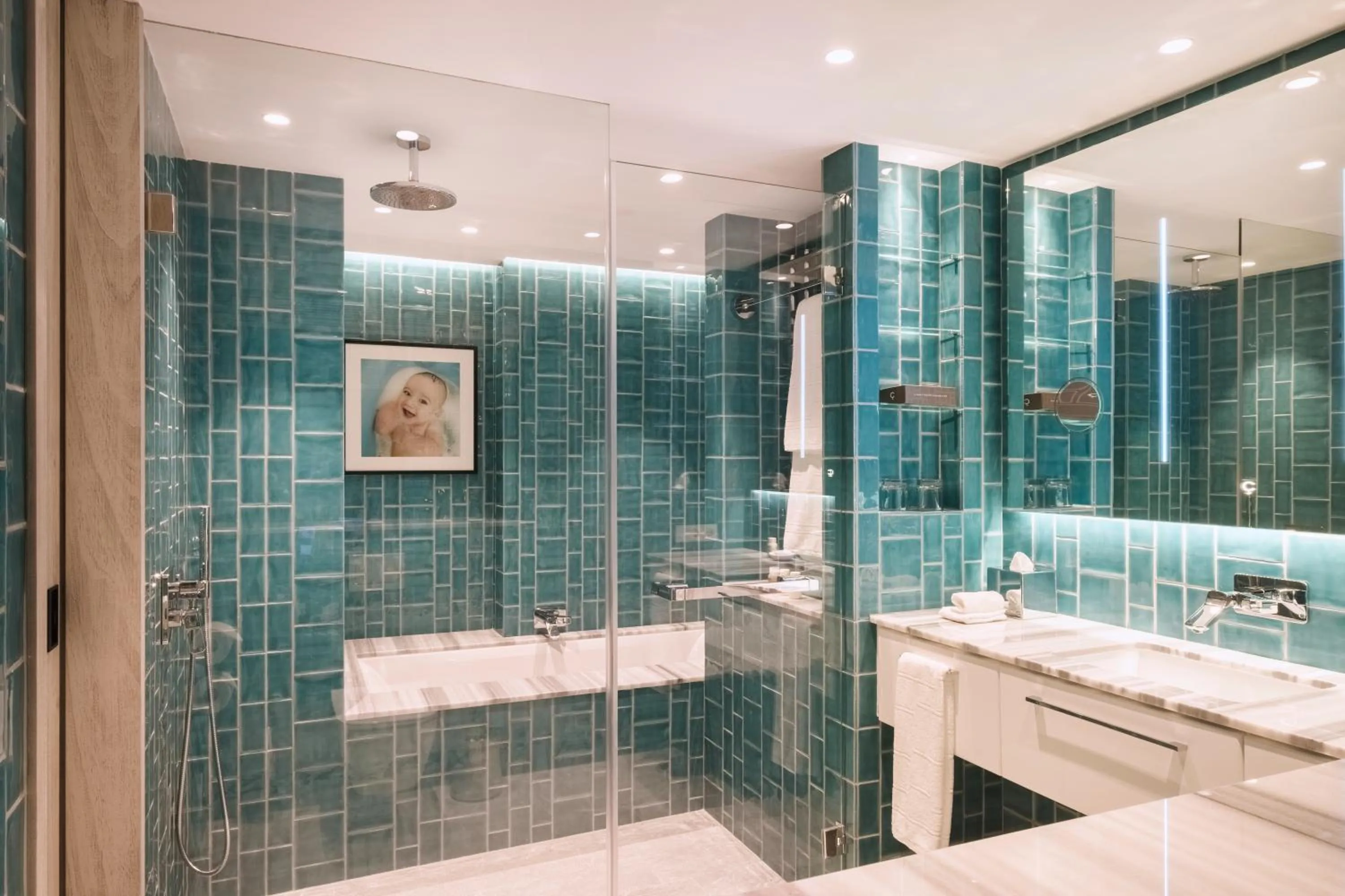 Shower in El Vicenç de la Mar - Adults Only - Over 12