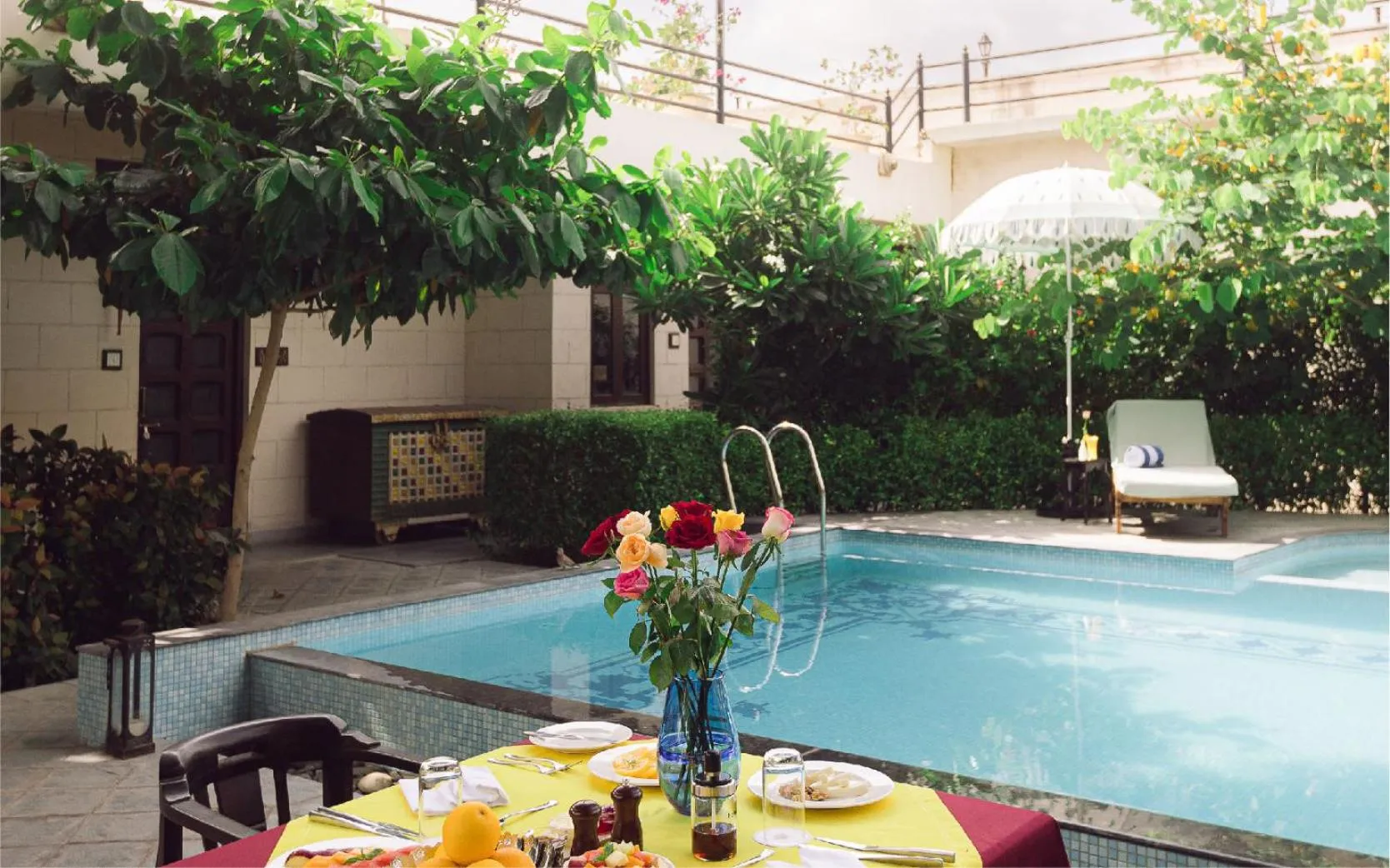 Swimming pool in Tree of Life Darbargadh Dared