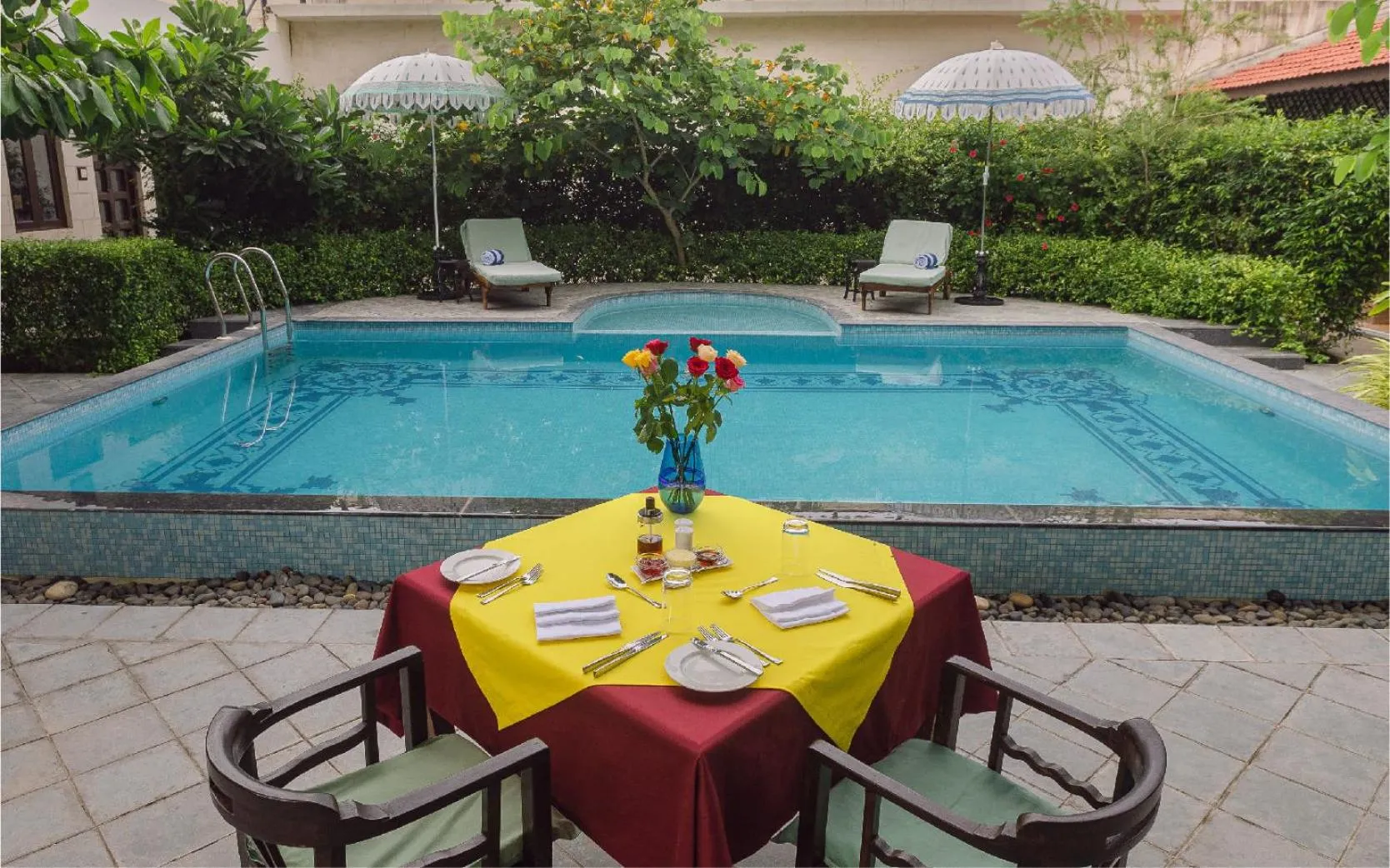 Swimming pool in Tree of Life Darbargadh Dared