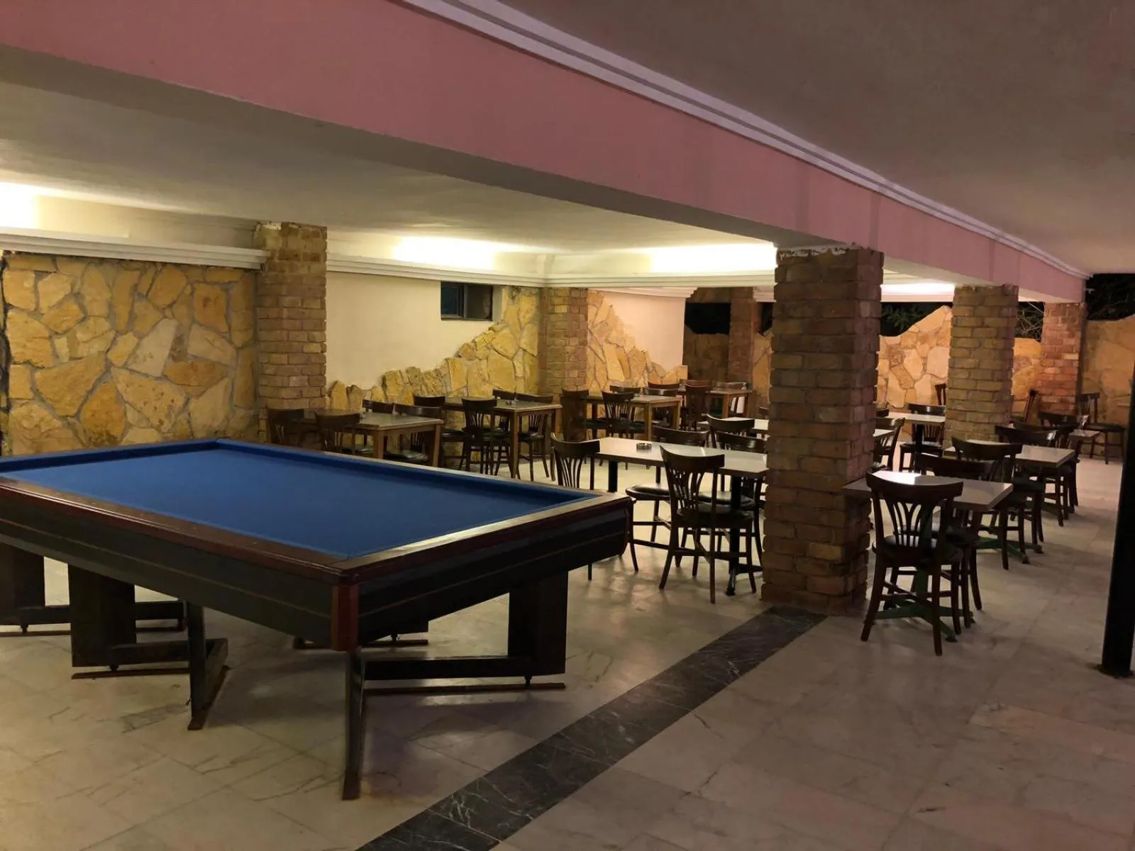 Restaurant/places to eat in AFYTOS ÖREN PARK MTK