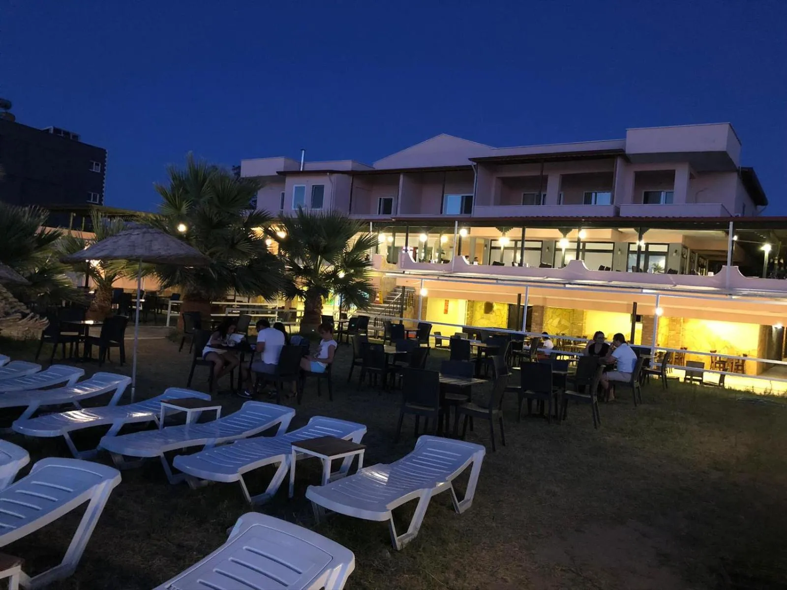 Restaurant/places to eat in AFYTOS ÖREN PARK MTK