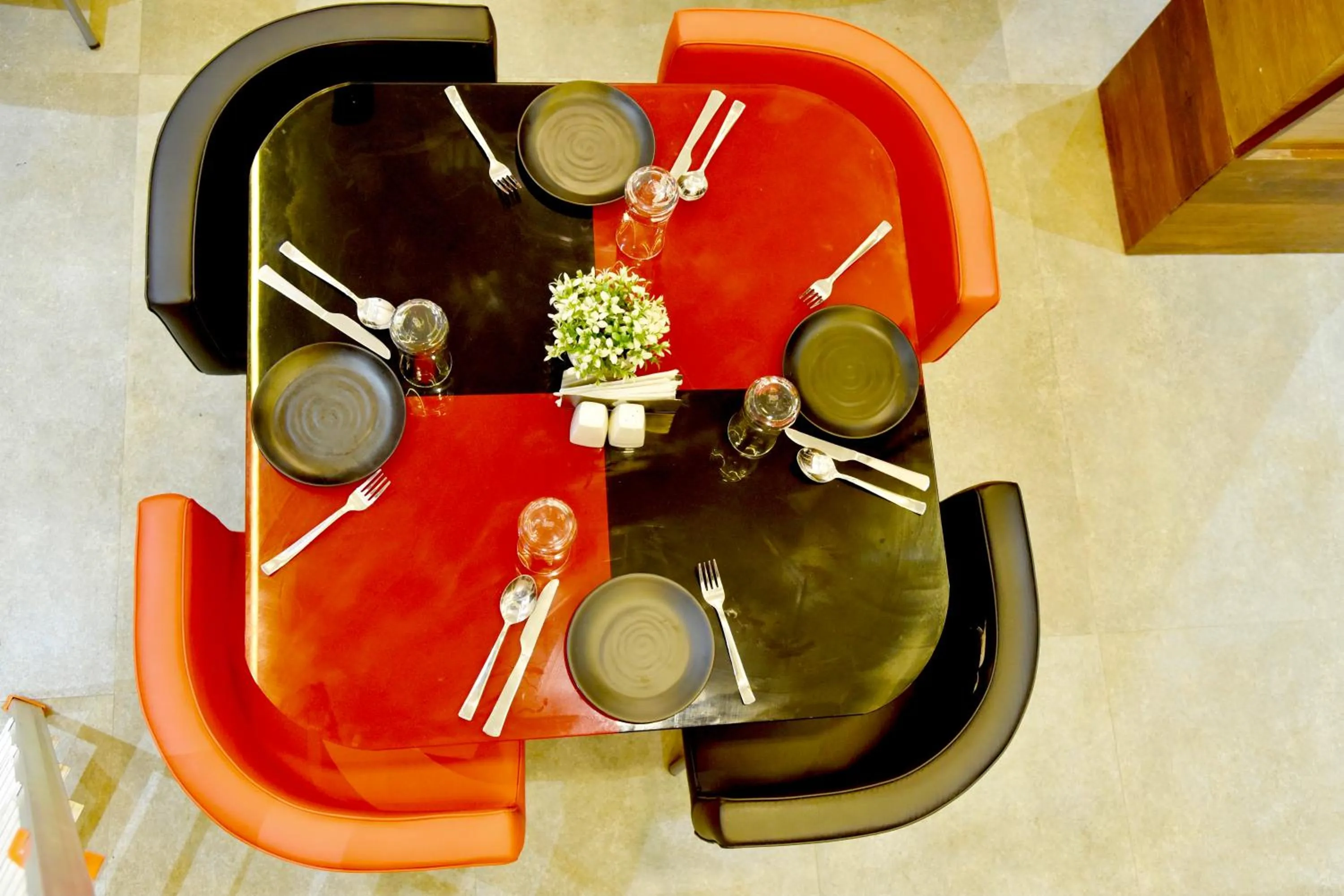 Restaurant/places to eat, Kitchen/Kitchenette in Jimmy Beach Resort