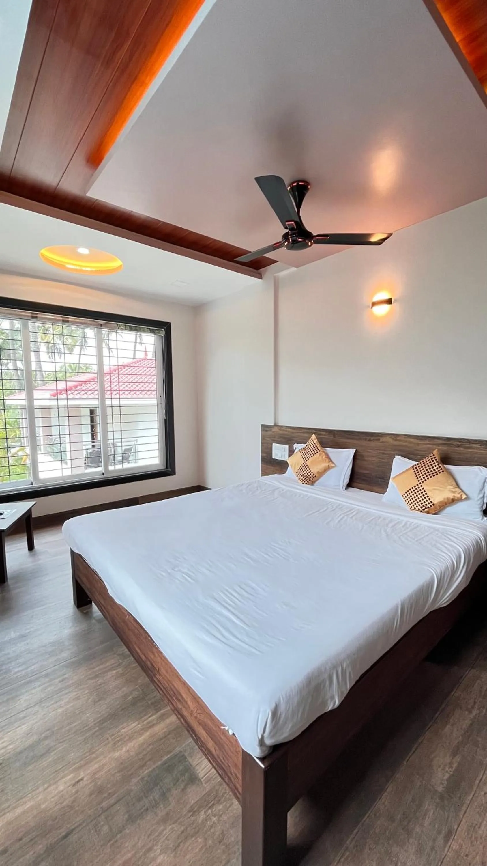 Photo of the whole room in Jimmy Beach Resort