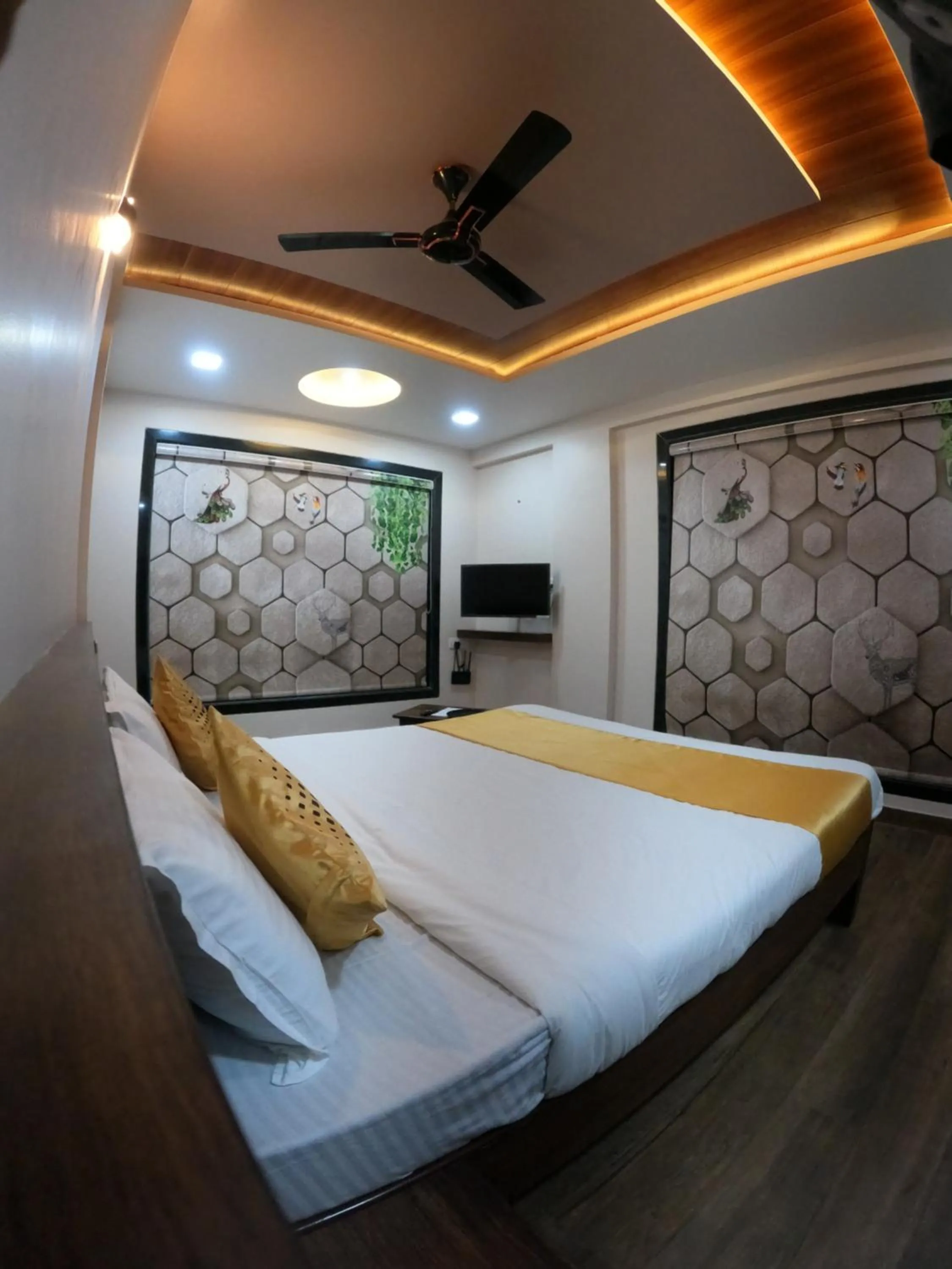 Bed in Jimmy Beach Resort