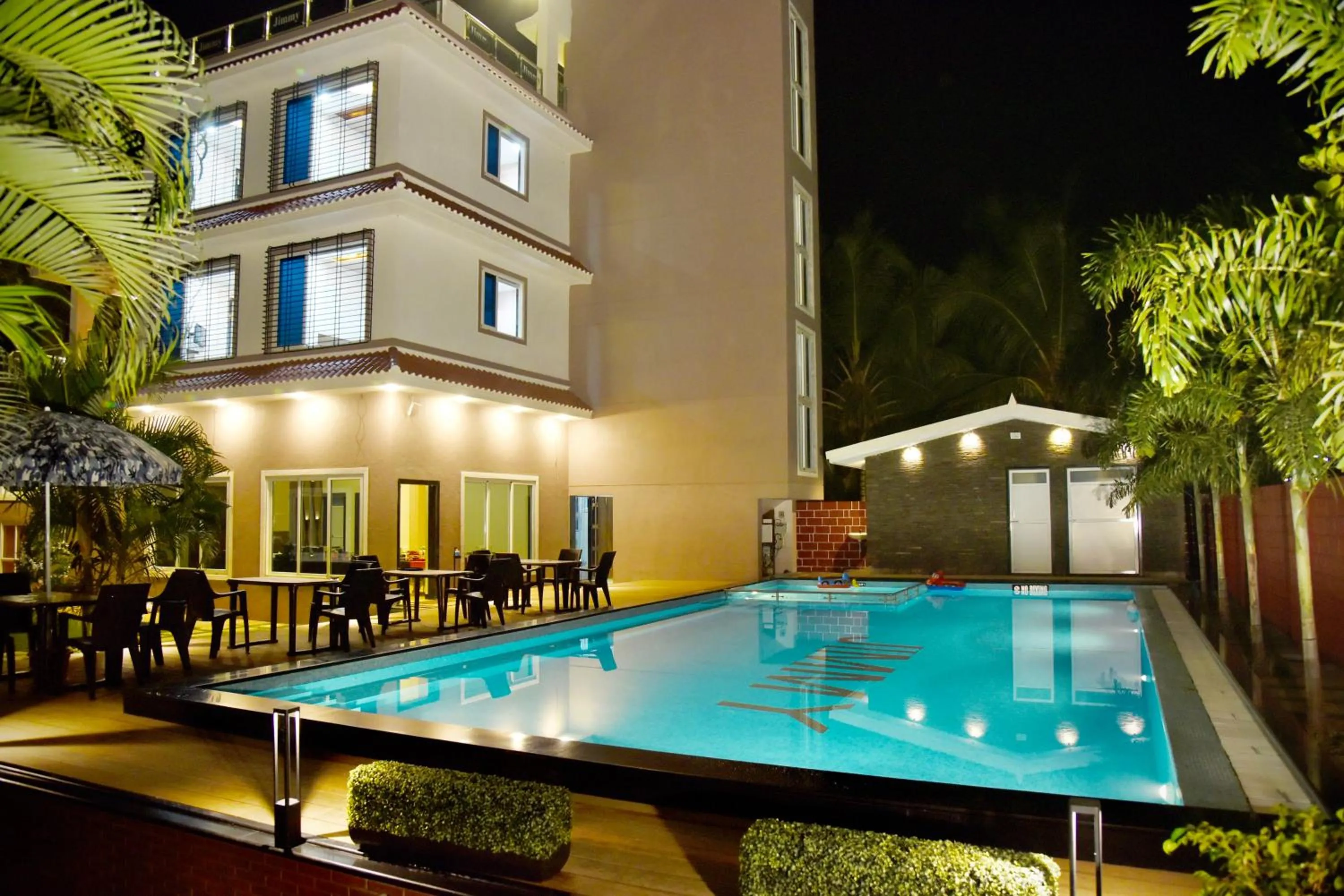 Property building, Swimming Pool in Jimmy Beach Resort