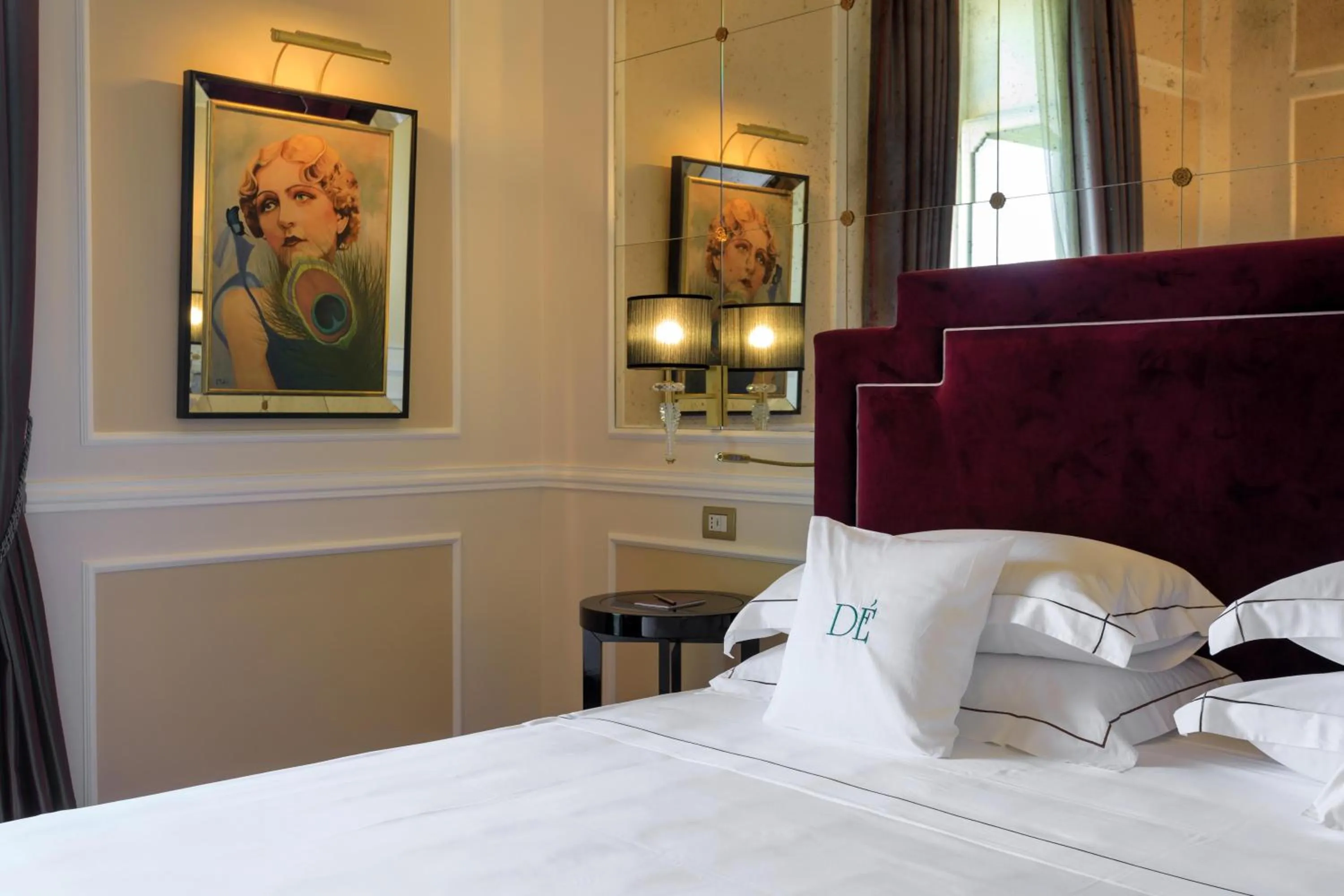 Bed in Grand Hotel Des Etrangers- The Leading Hotels of the World