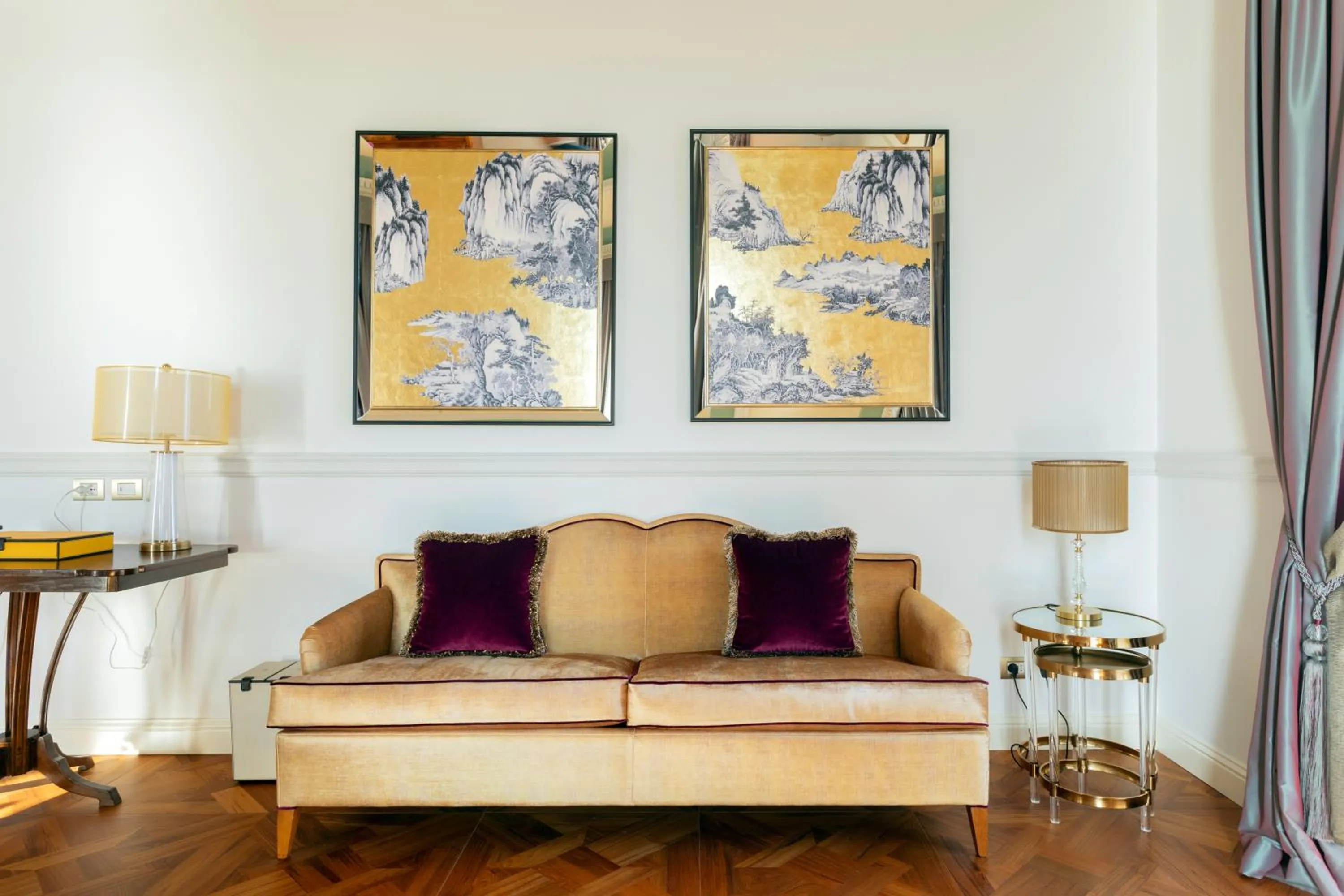 Living room in Grand Hotel Des Etrangers- The Leading Hotels of the World