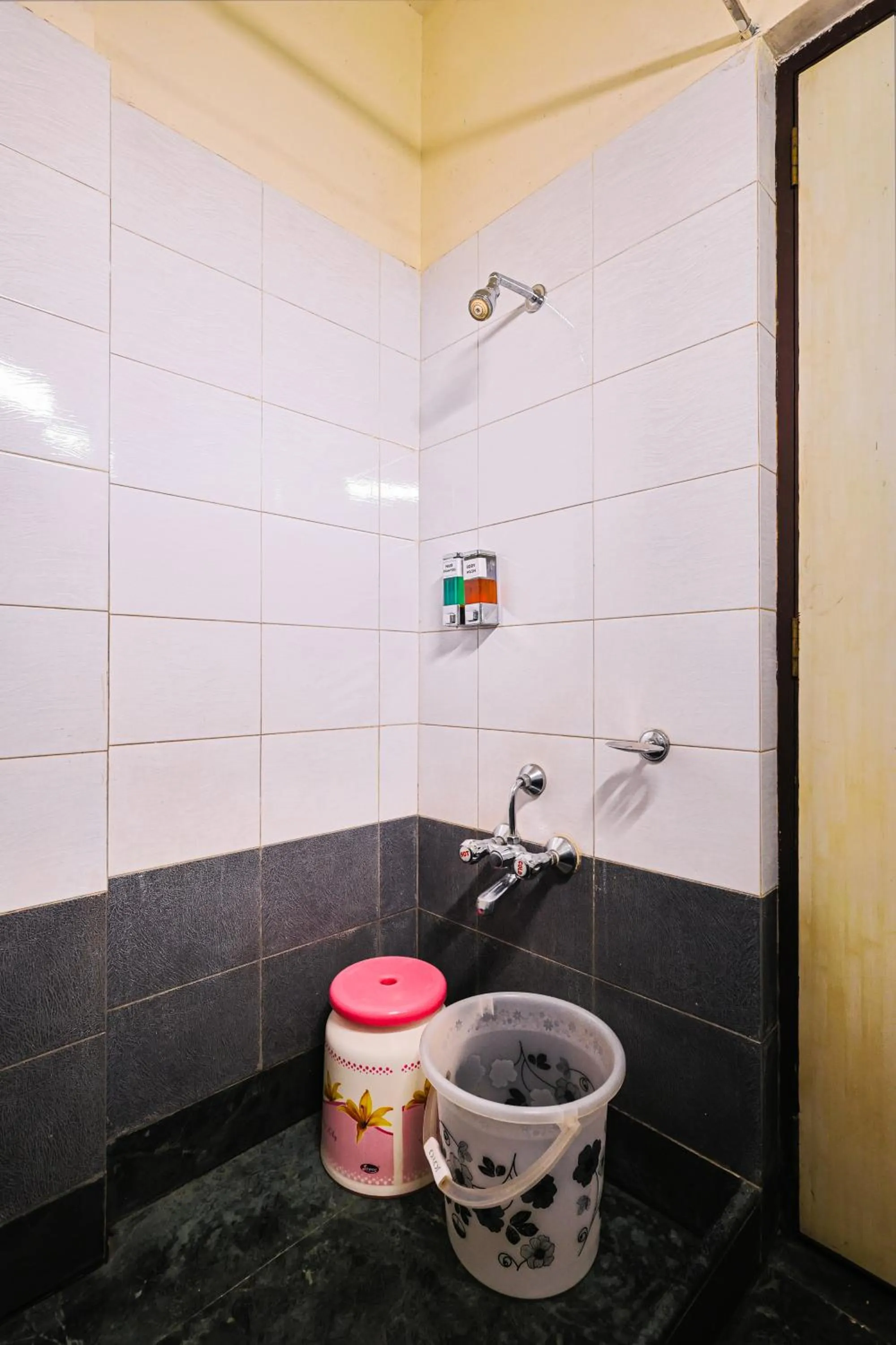 Bathroom in Kokanwadi Resort