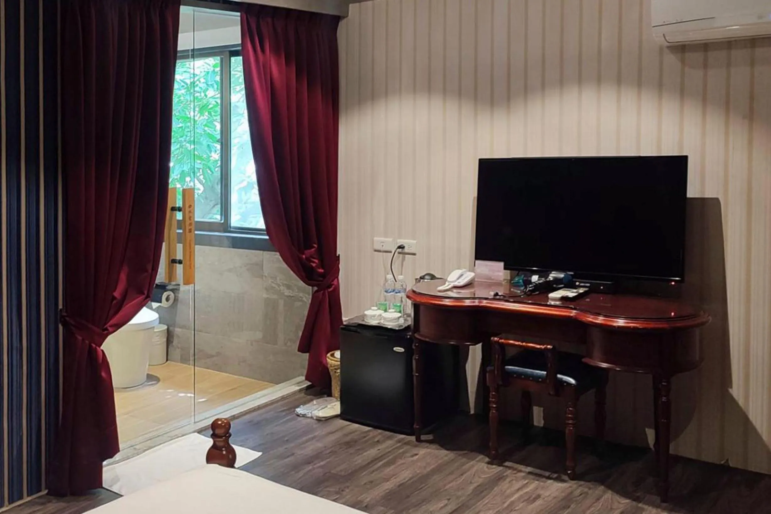 TV and multimedia in Kyokusui Hotspring Hotel