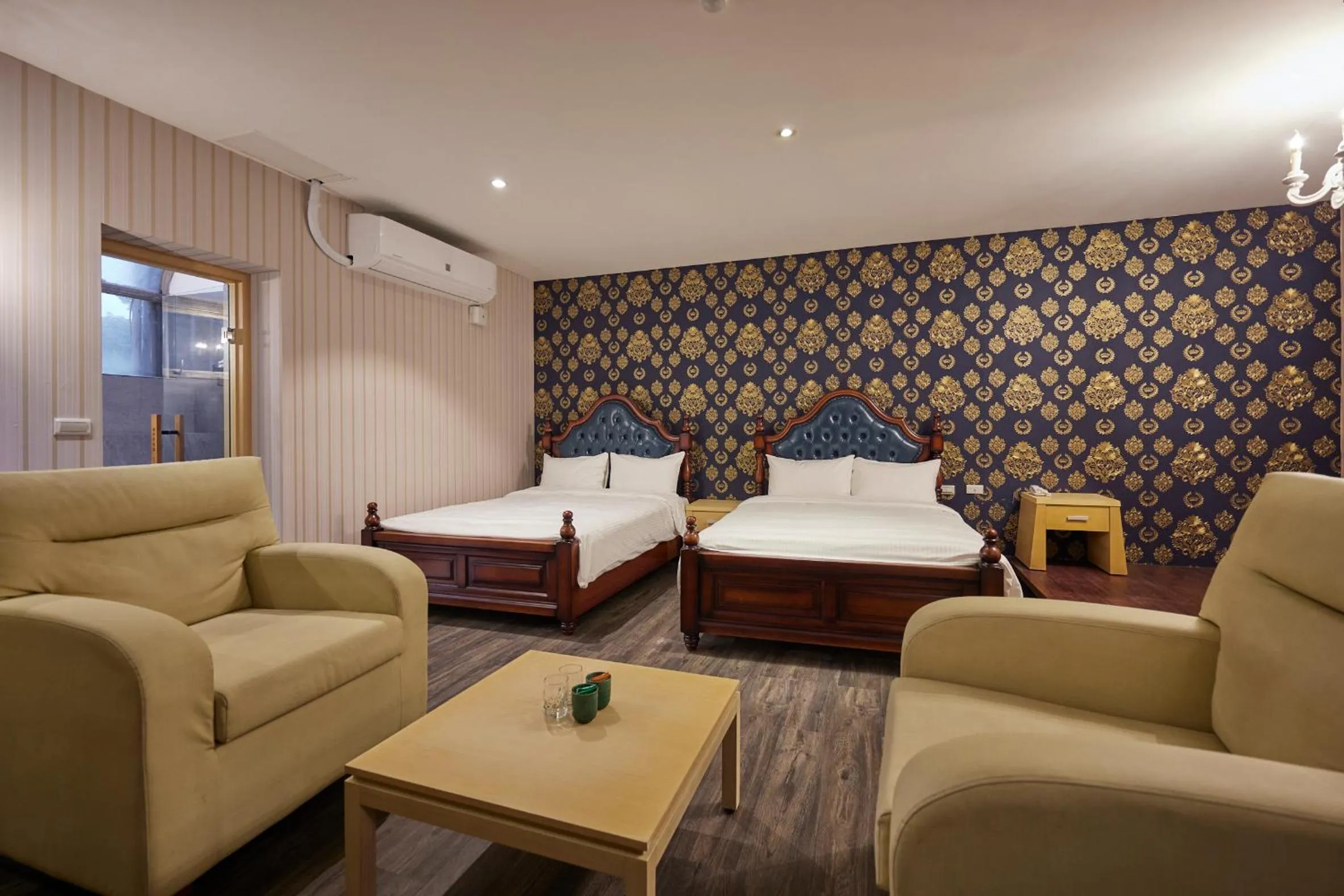 Bedroom, Bed in Kyokusui Hotspring Hotel