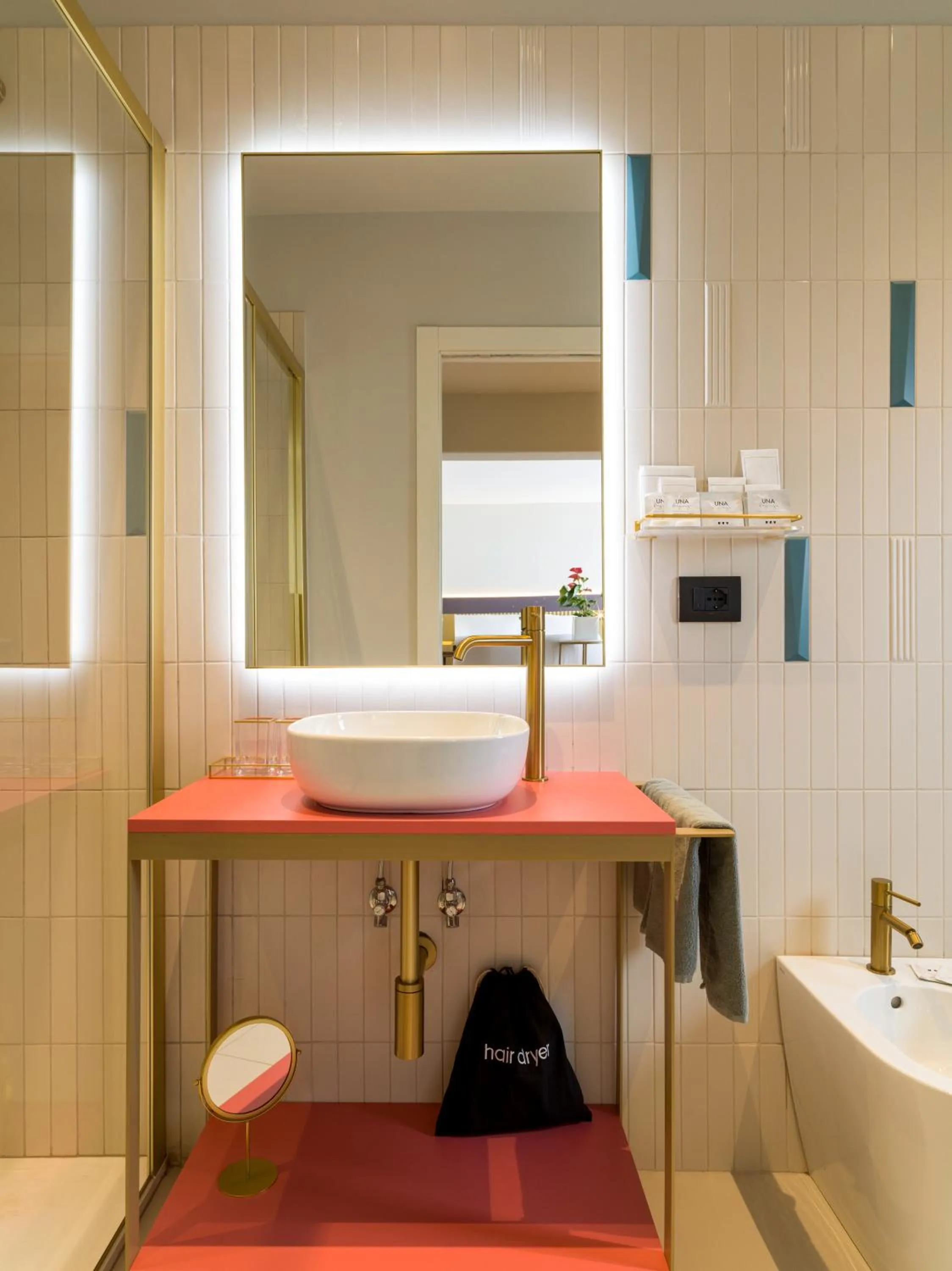 Bathroom in UNA Hotels One Catania