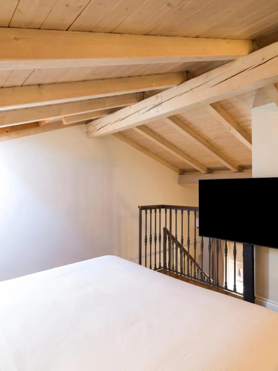 Bed in UNA Hotels One Catania