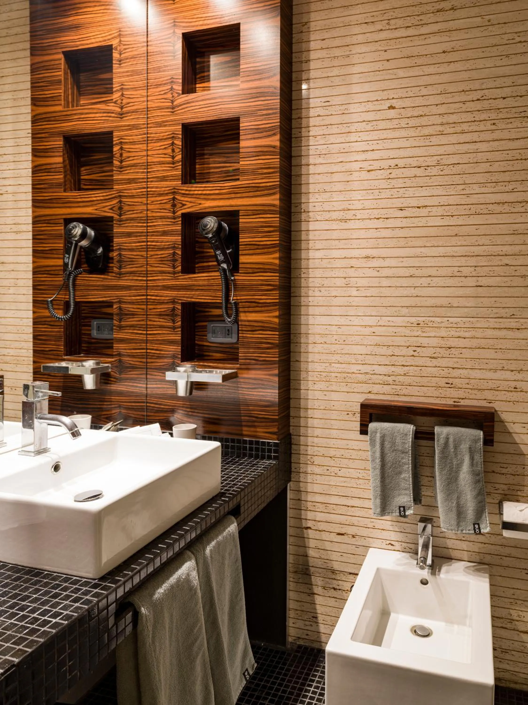 Bathroom in UNA Hotels One Catania