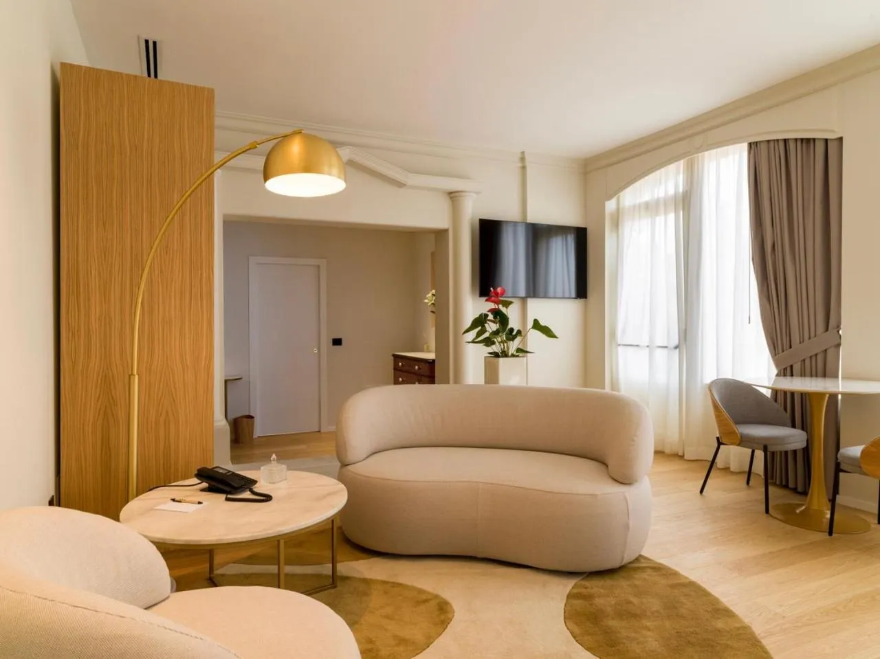 TV and multimedia in UNA Hotels One Catania