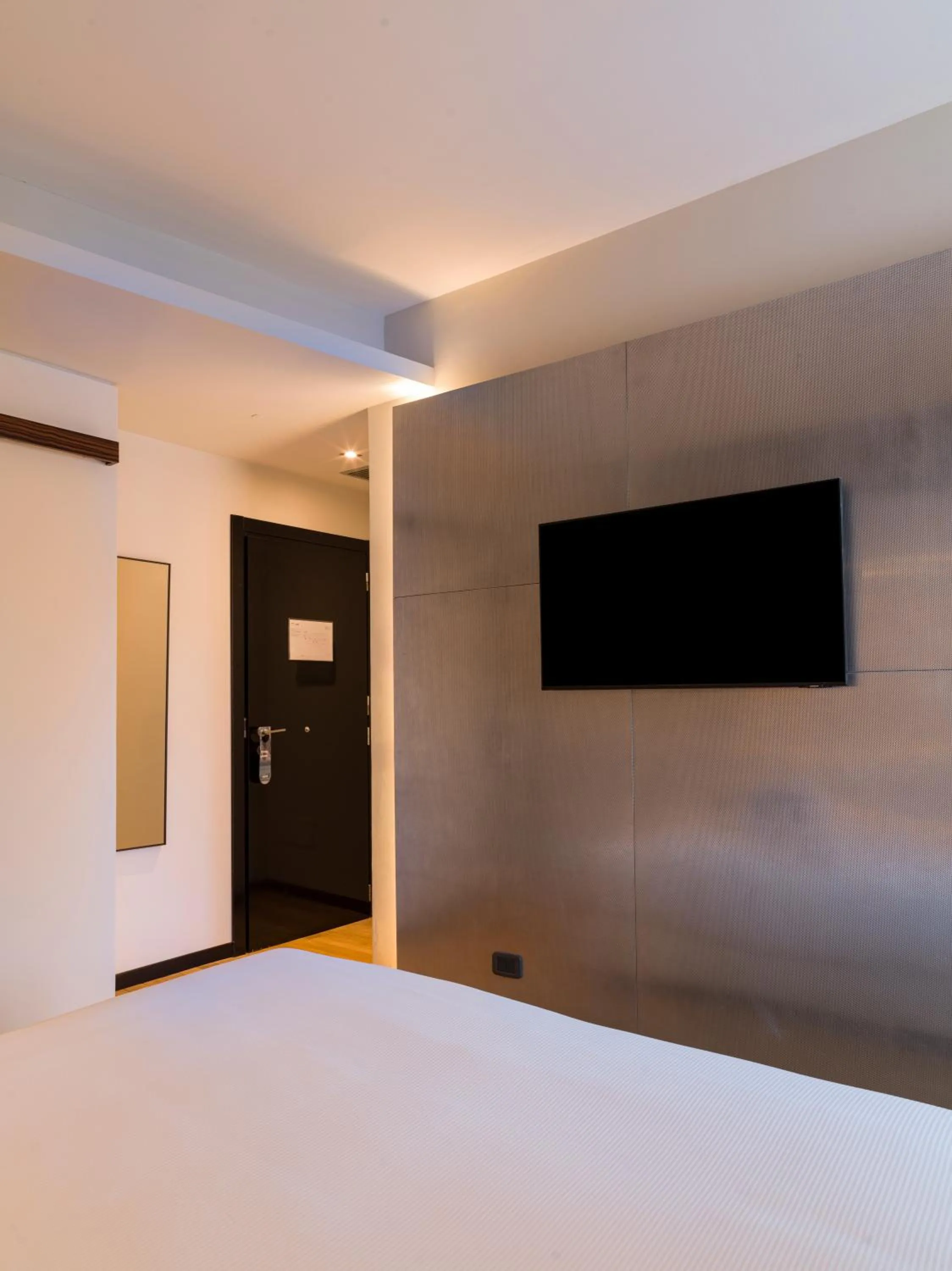 TV and multimedia, Bed in UNA Hotels One Catania