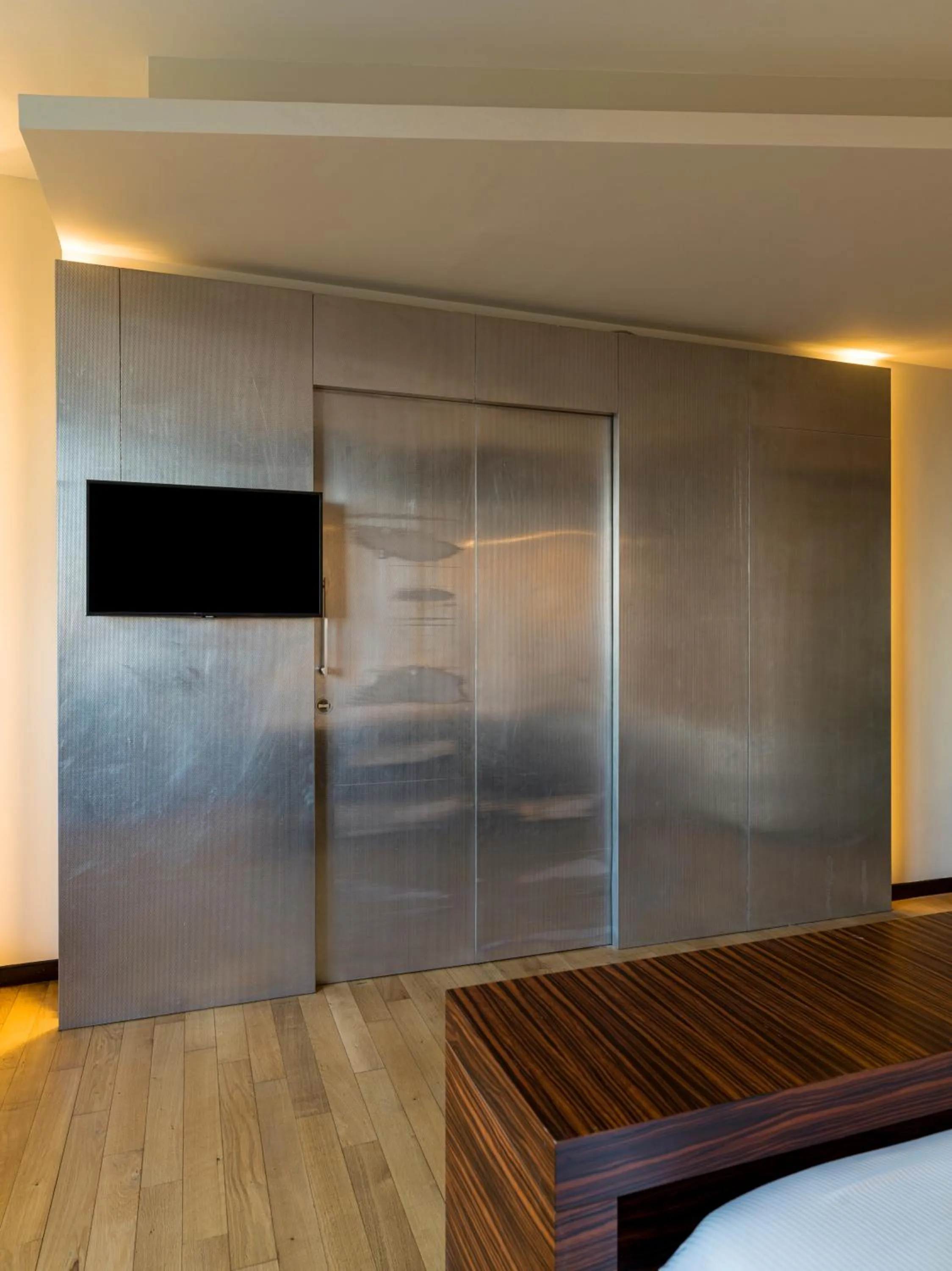 TV and multimedia in UNA Hotels One Catania