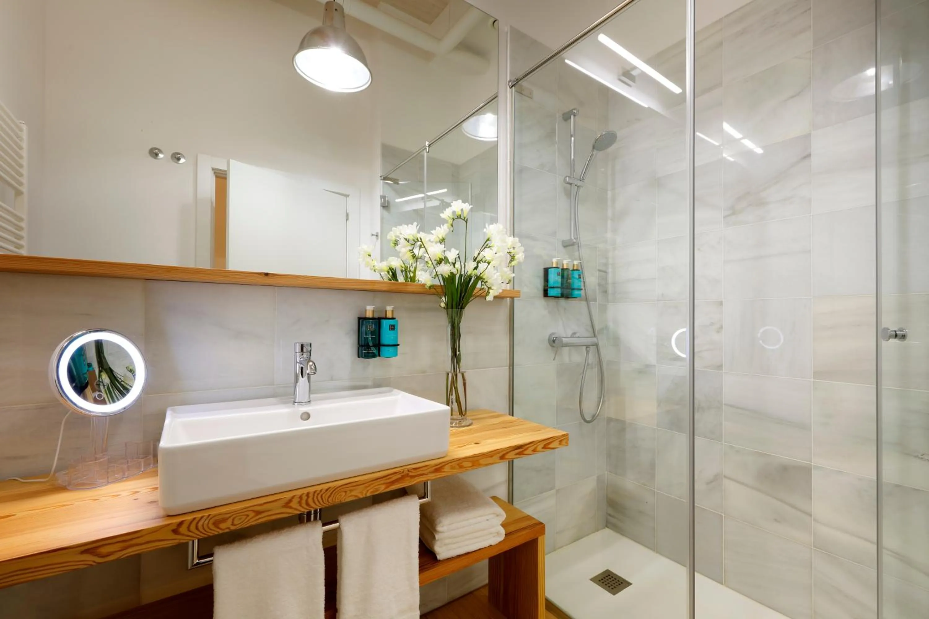 Bathroom in La Gallega by Upper Luxury Housing
