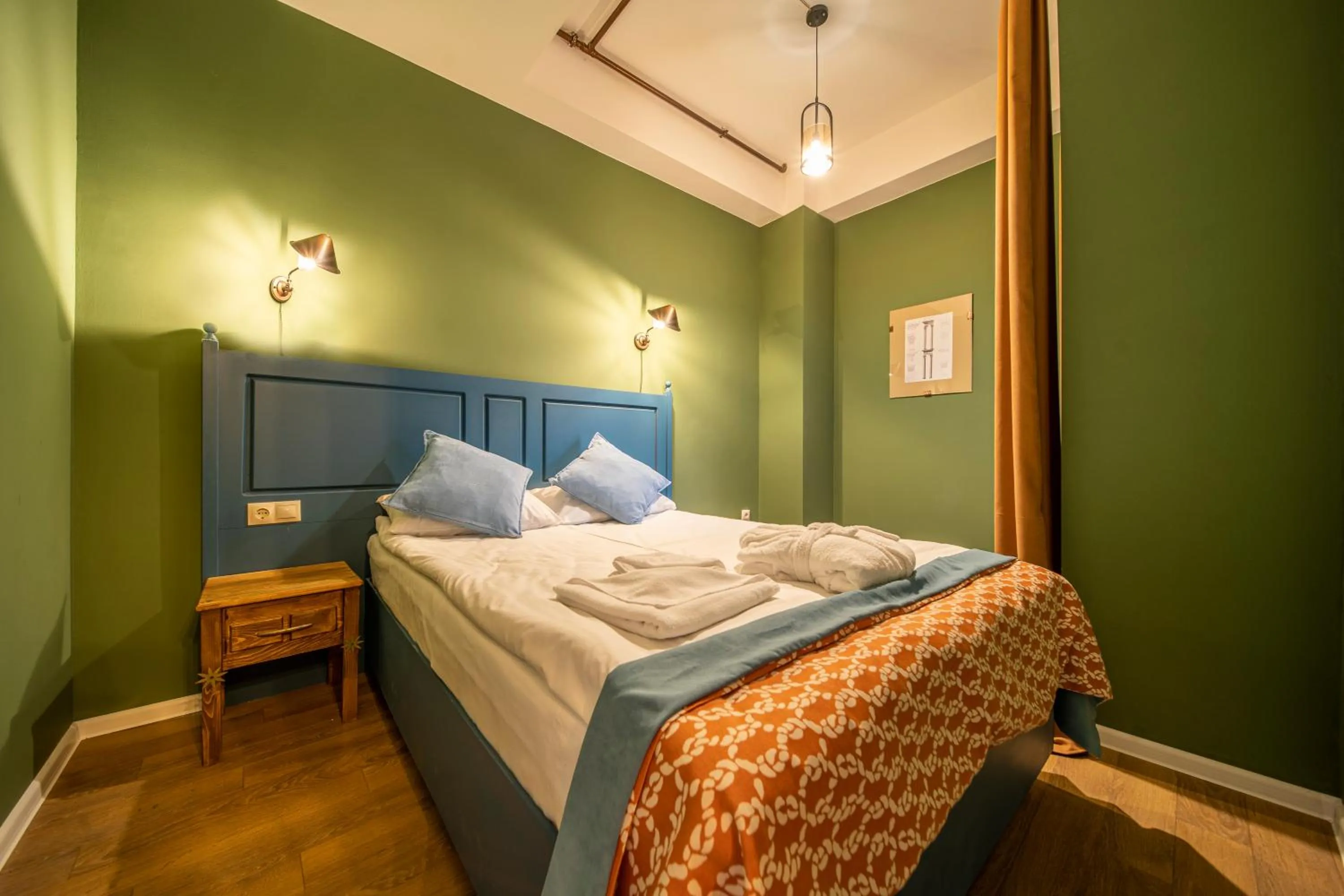 Bed in Raimond Palace Hotel