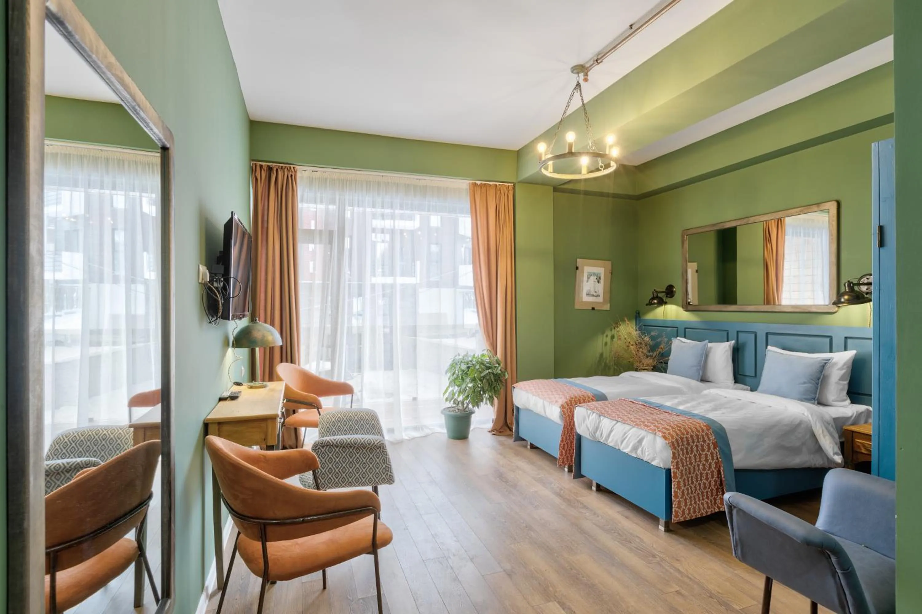 Photo of the whole room in Raimond Palace Hotel